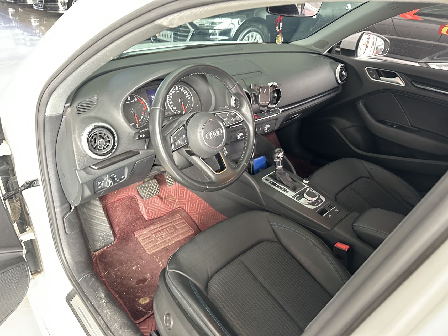 Audi A3 2019 car image #5