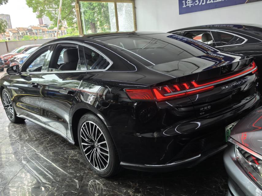 BYD Han 2022 car image #11