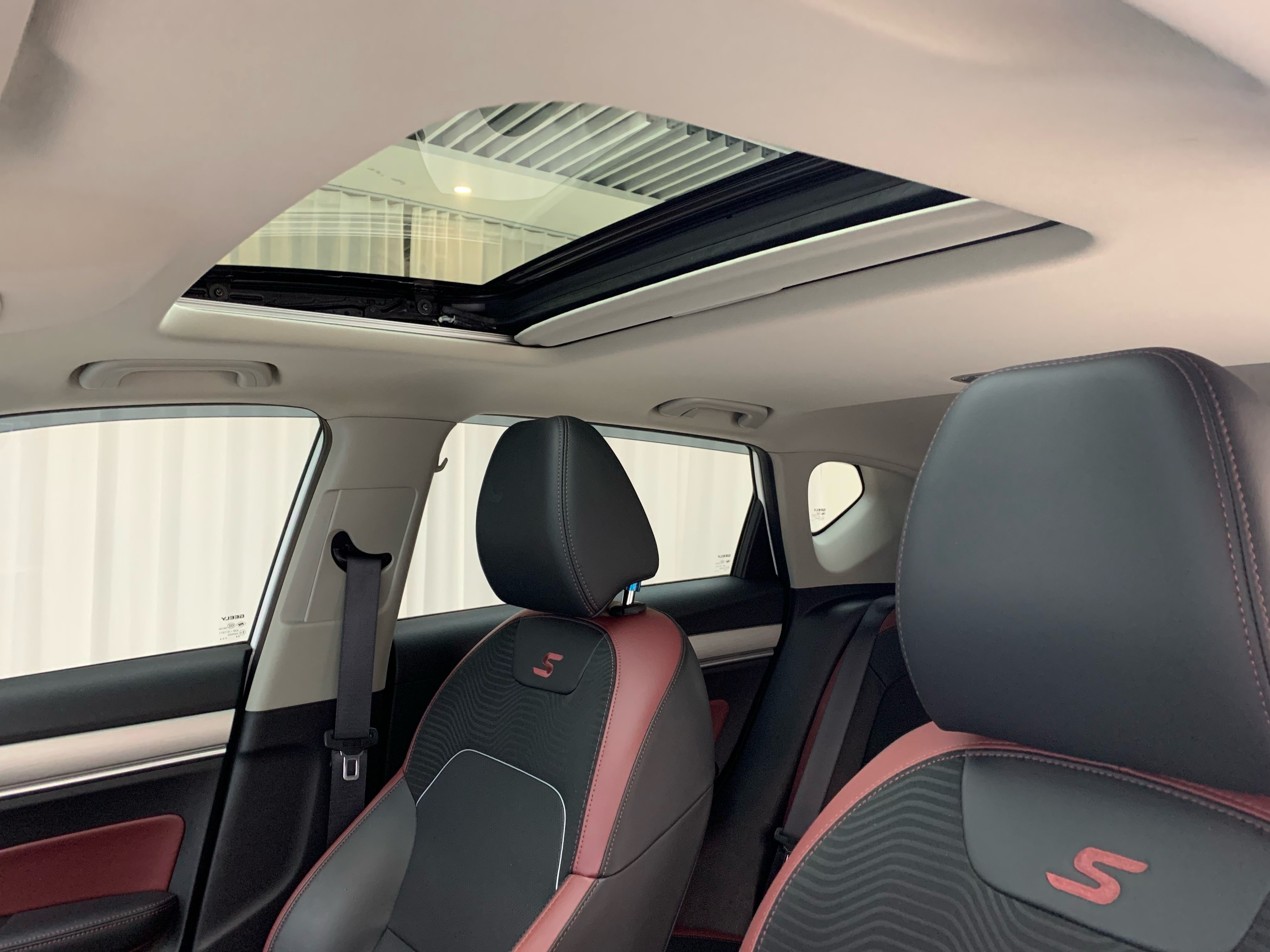 GEELY Coolray 2022 #6 GEELY Coolray 2022 car image #6