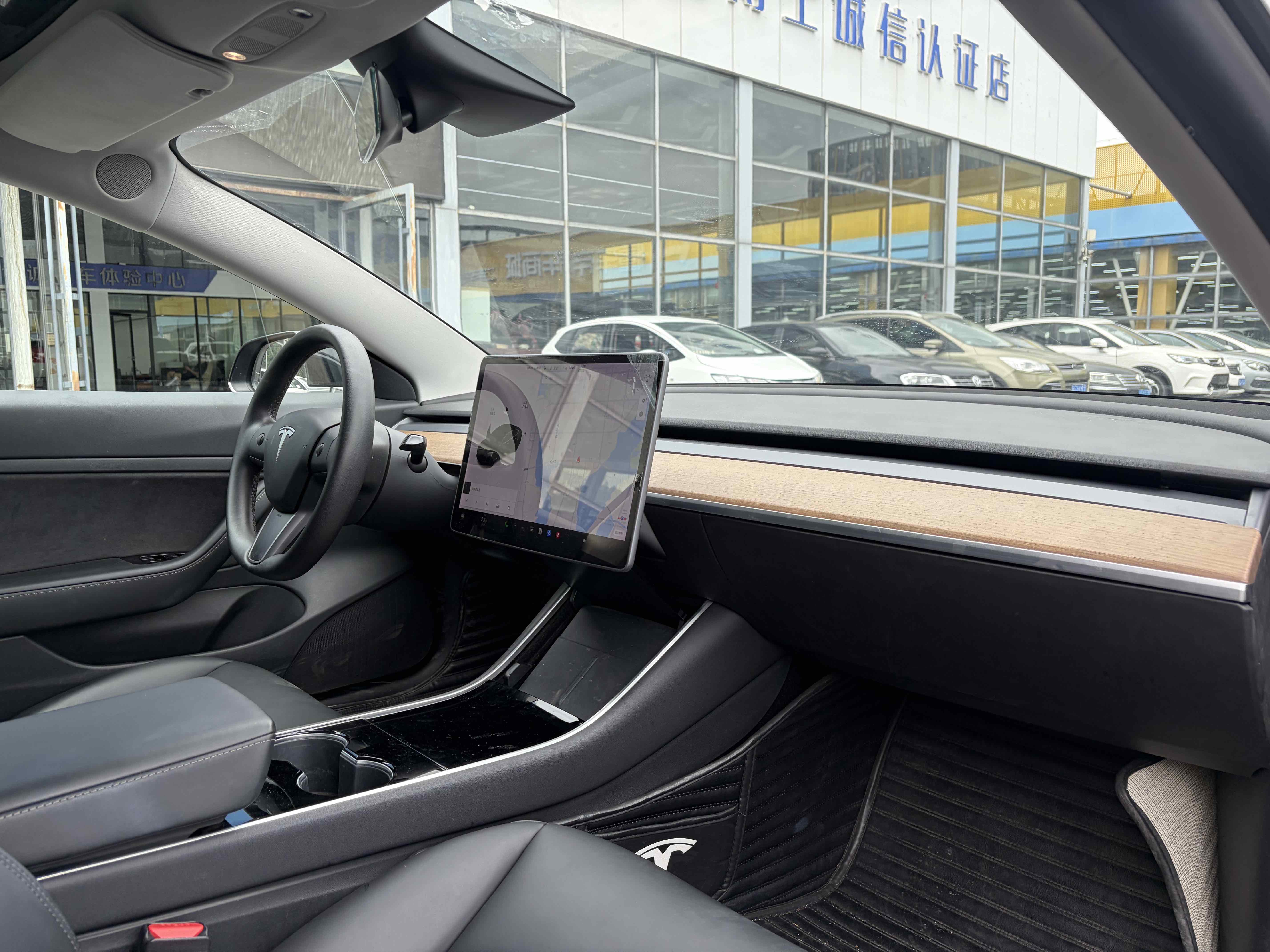 Tesla Model 3 2020 #9 Tesla Model 3 2020 car image #9
