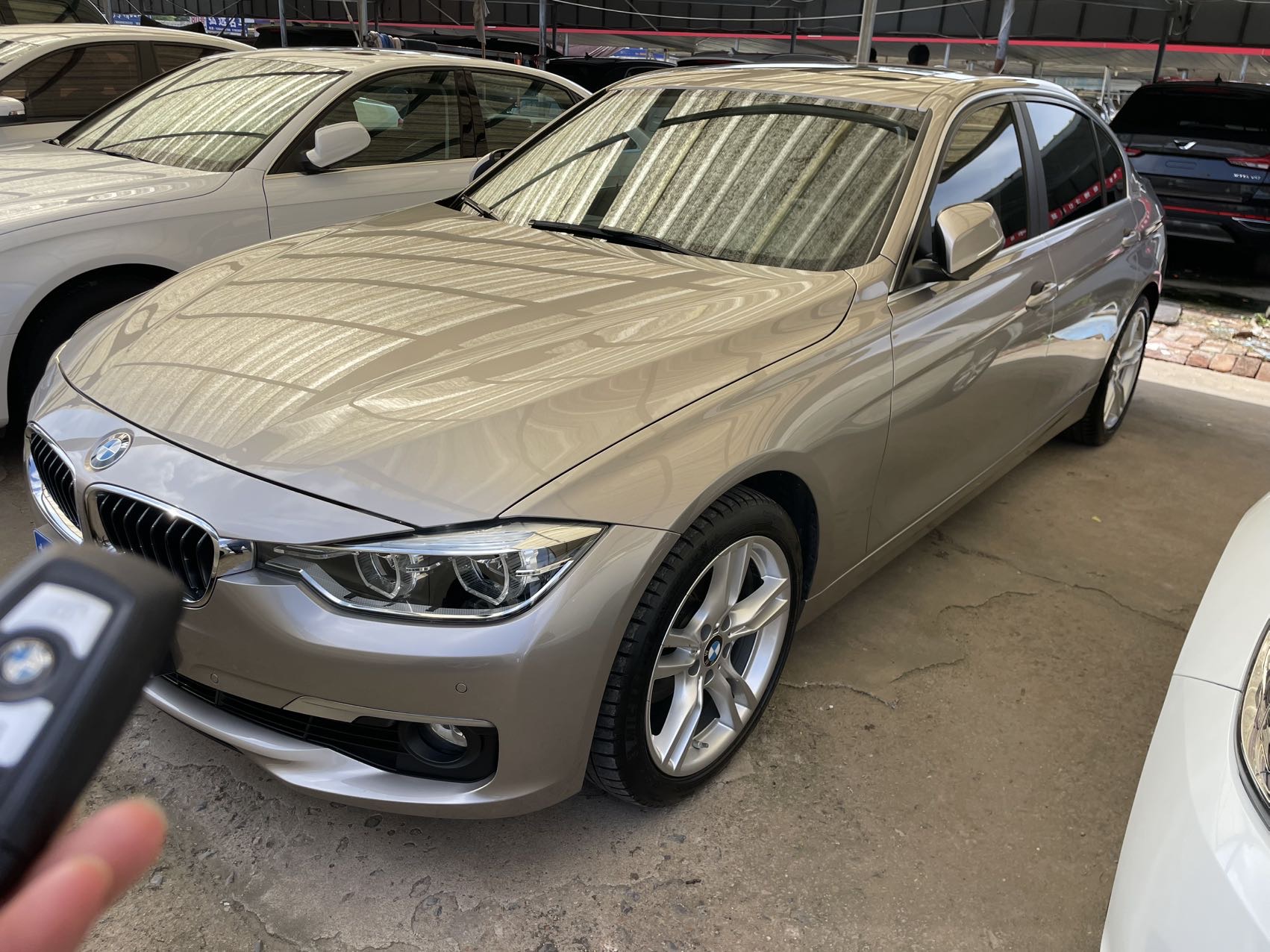 BMW 3 Series 2019 car image #2