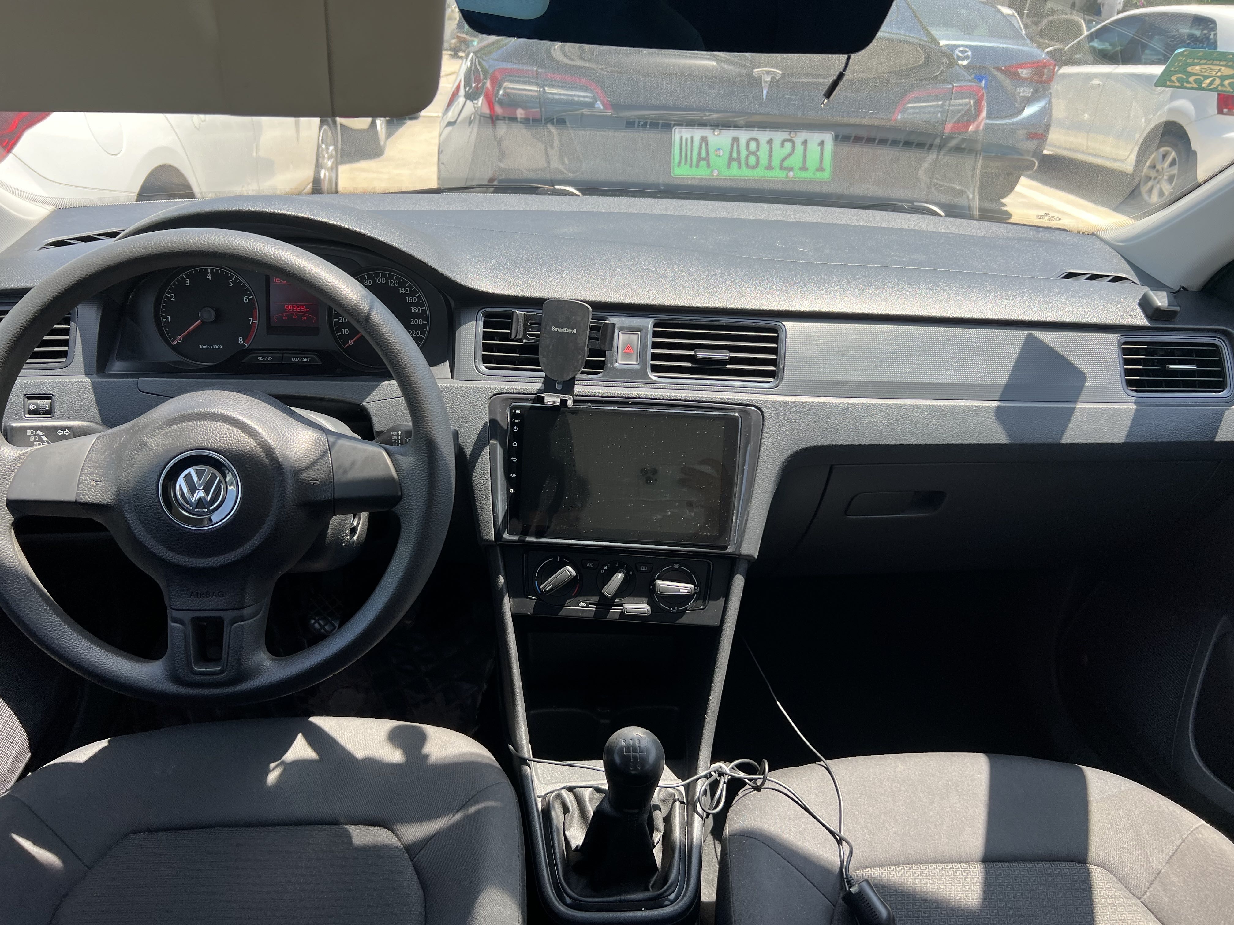 Volkswagen Santana 2013 car image #7