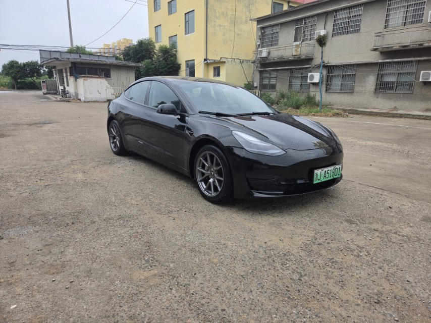 Tesla Model 3 2022 car image #4