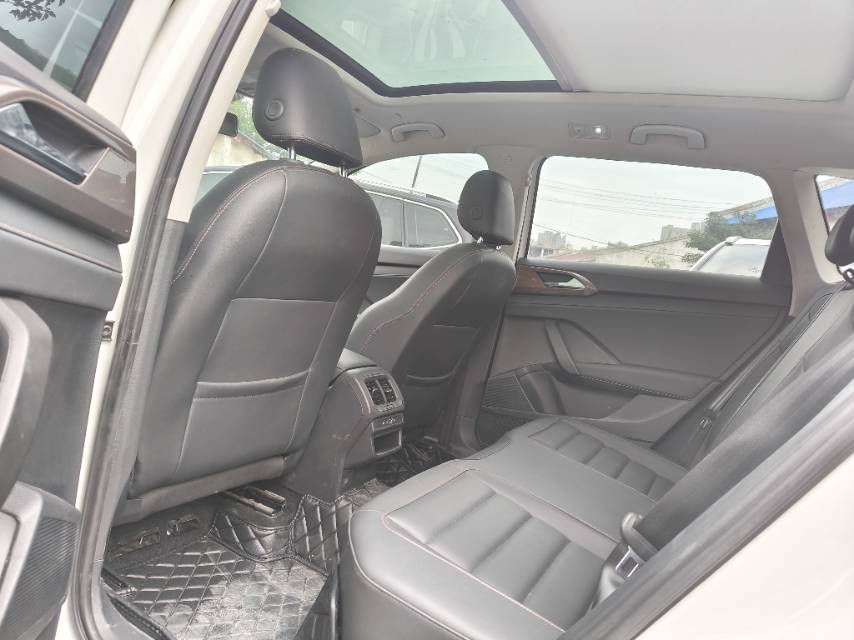 Volkswagen Tharu 2021 #6 Volkswagen Tharu 2021 car image #6