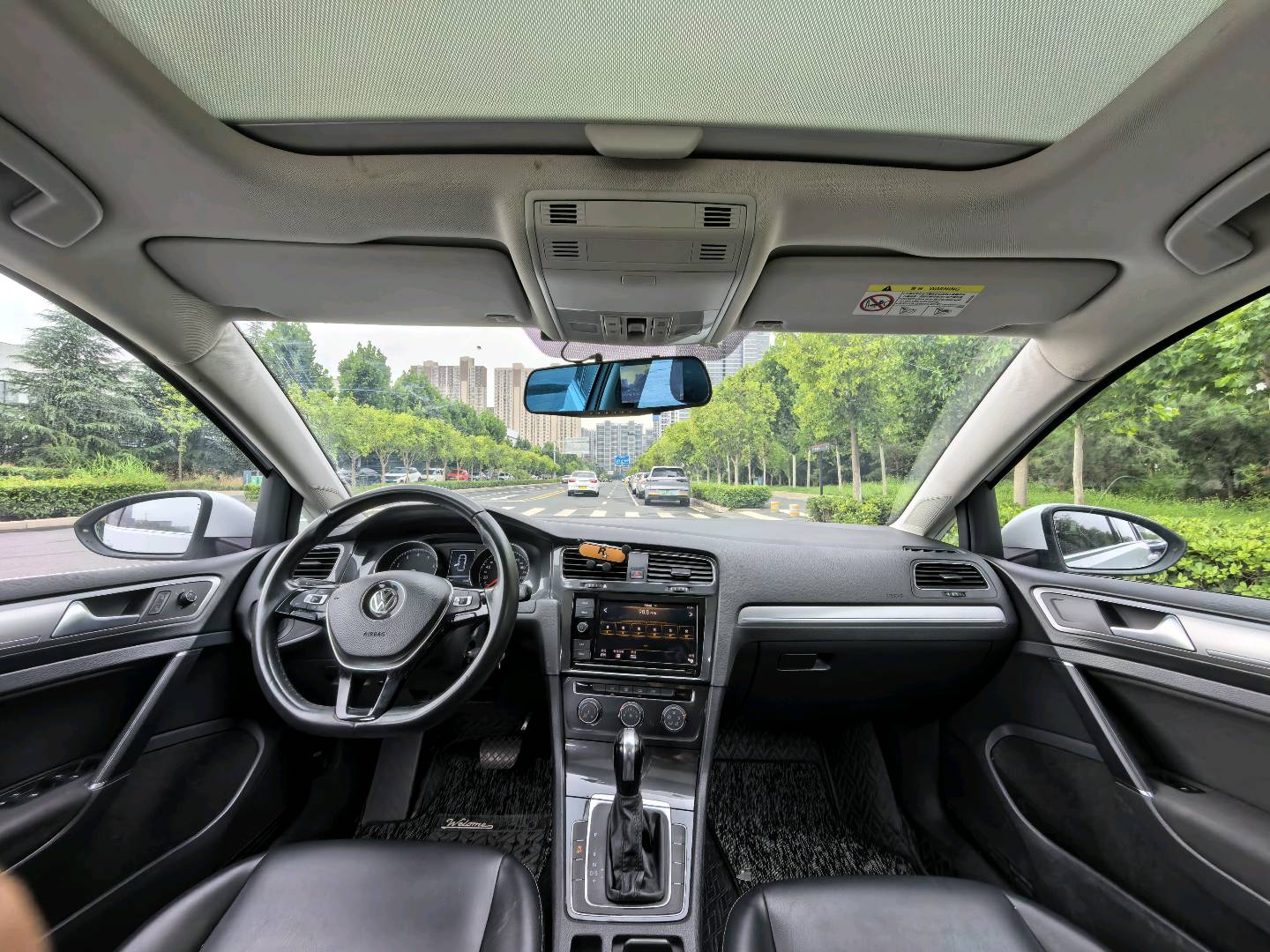 Volkswagen Golf 2019 #8 Volkswagen Golf 2019 car image #8