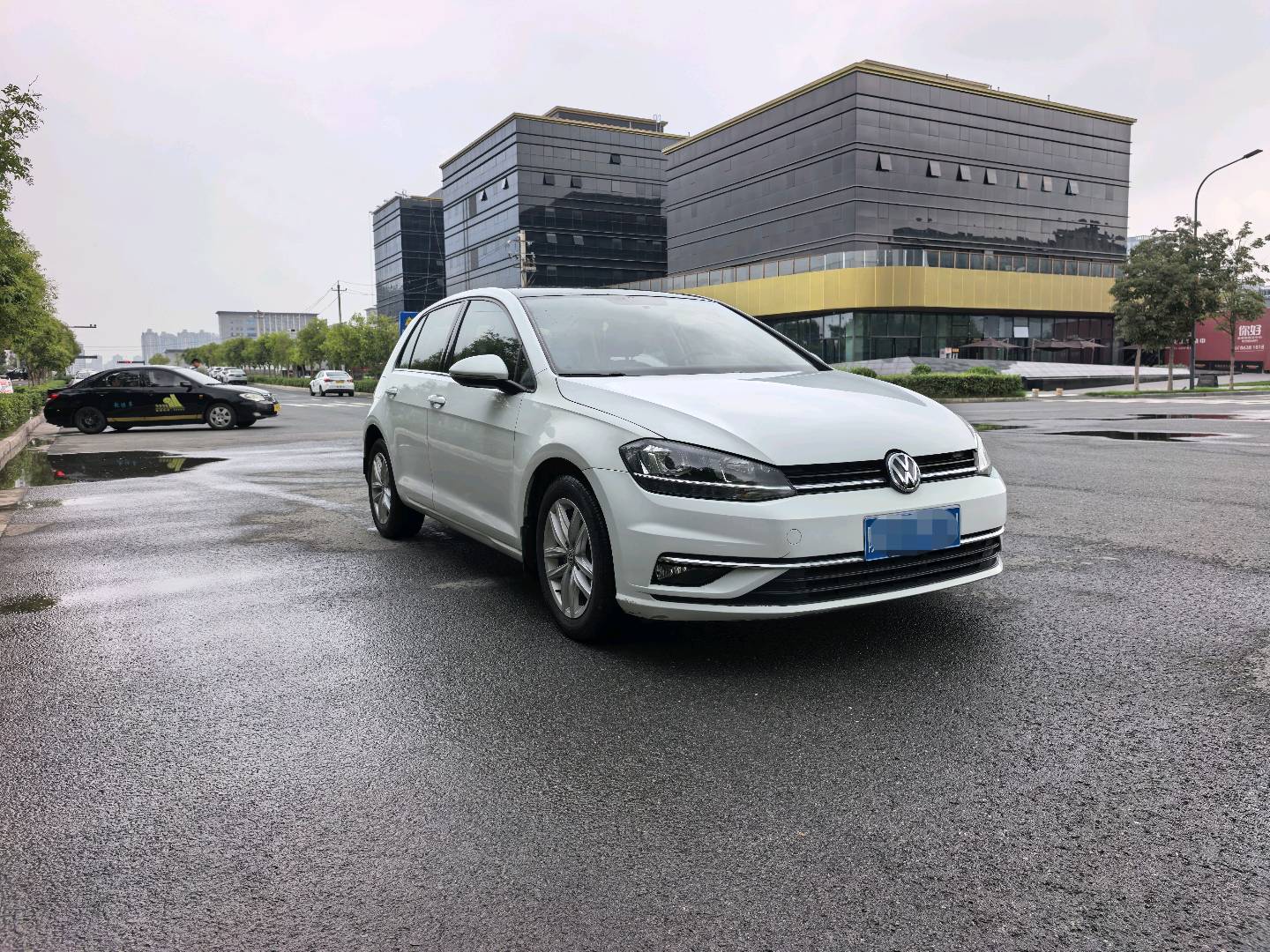 Volkswagen Golf 2019 #5 Volkswagen Golf 2019 car image #5