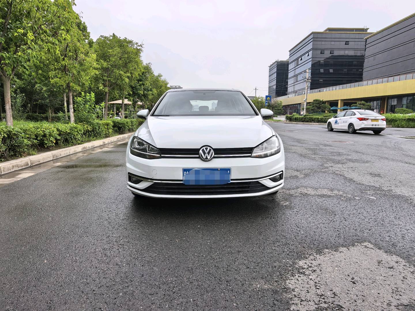 Volkswagen Golf 2019 #4 Volkswagen Golf 2019 car image #4