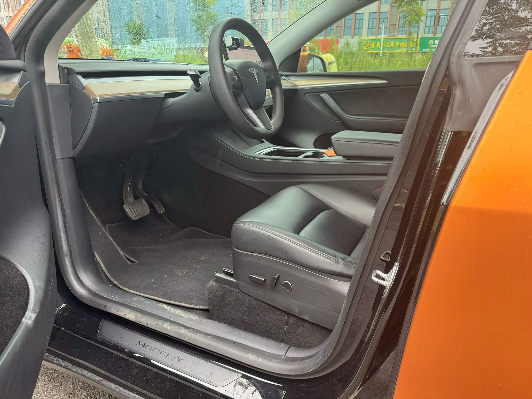 Tesla Model Y 2021 car image #6