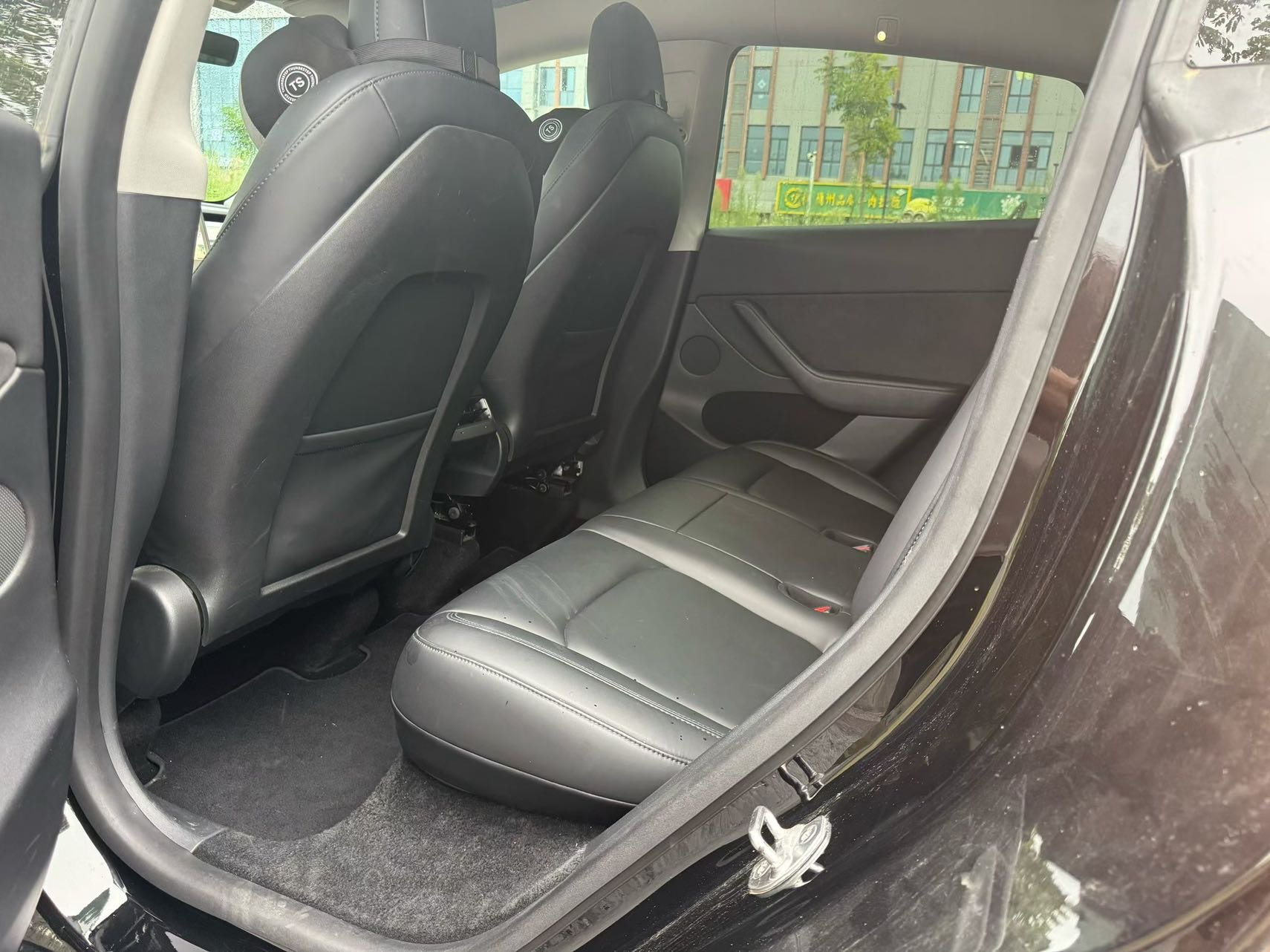 Tesla Model Y 2021 car image #7