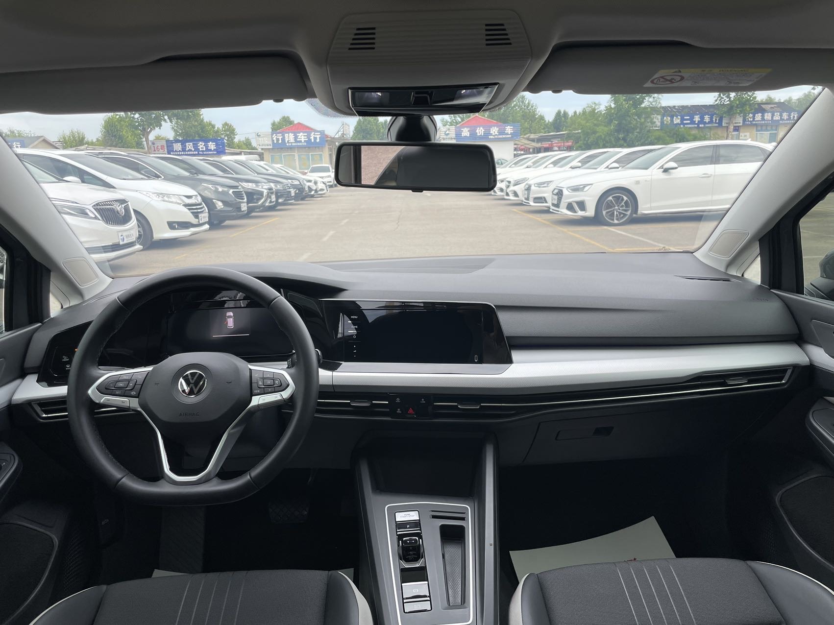 2021 car image #10