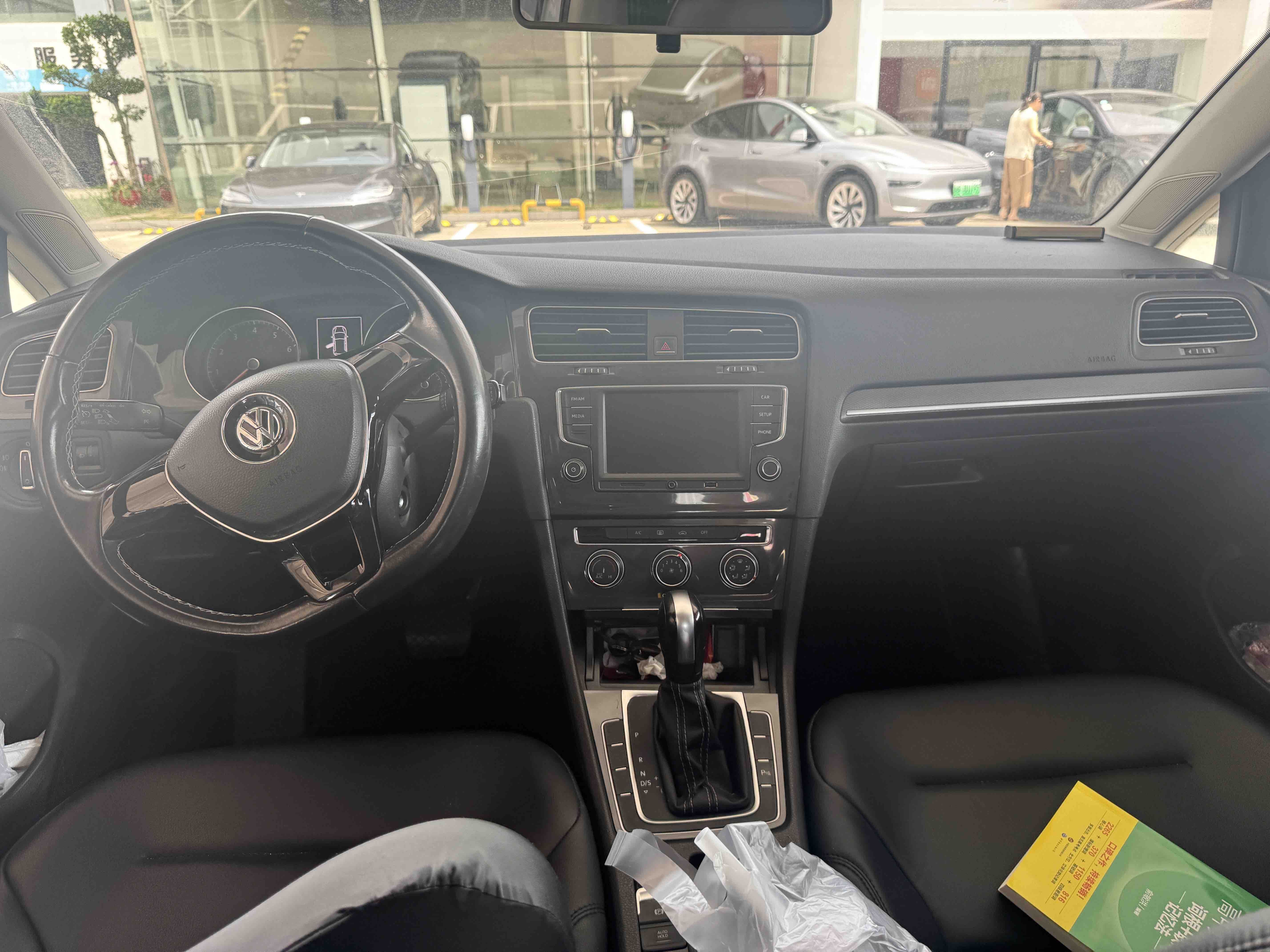 Volkswagen Golf 2017 car image #4