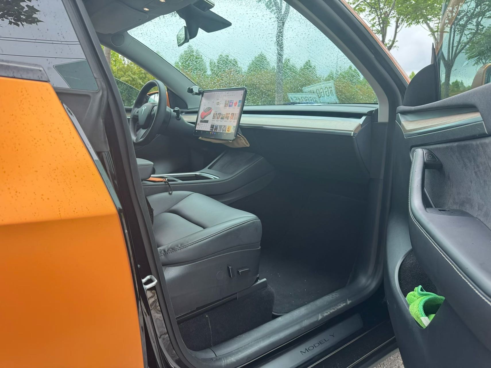 Tesla Model Y 2021 car image #8