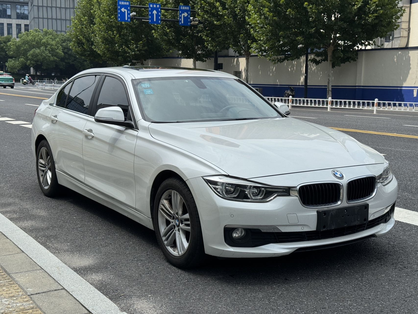 BMW 3 Series 2017 car image #5
