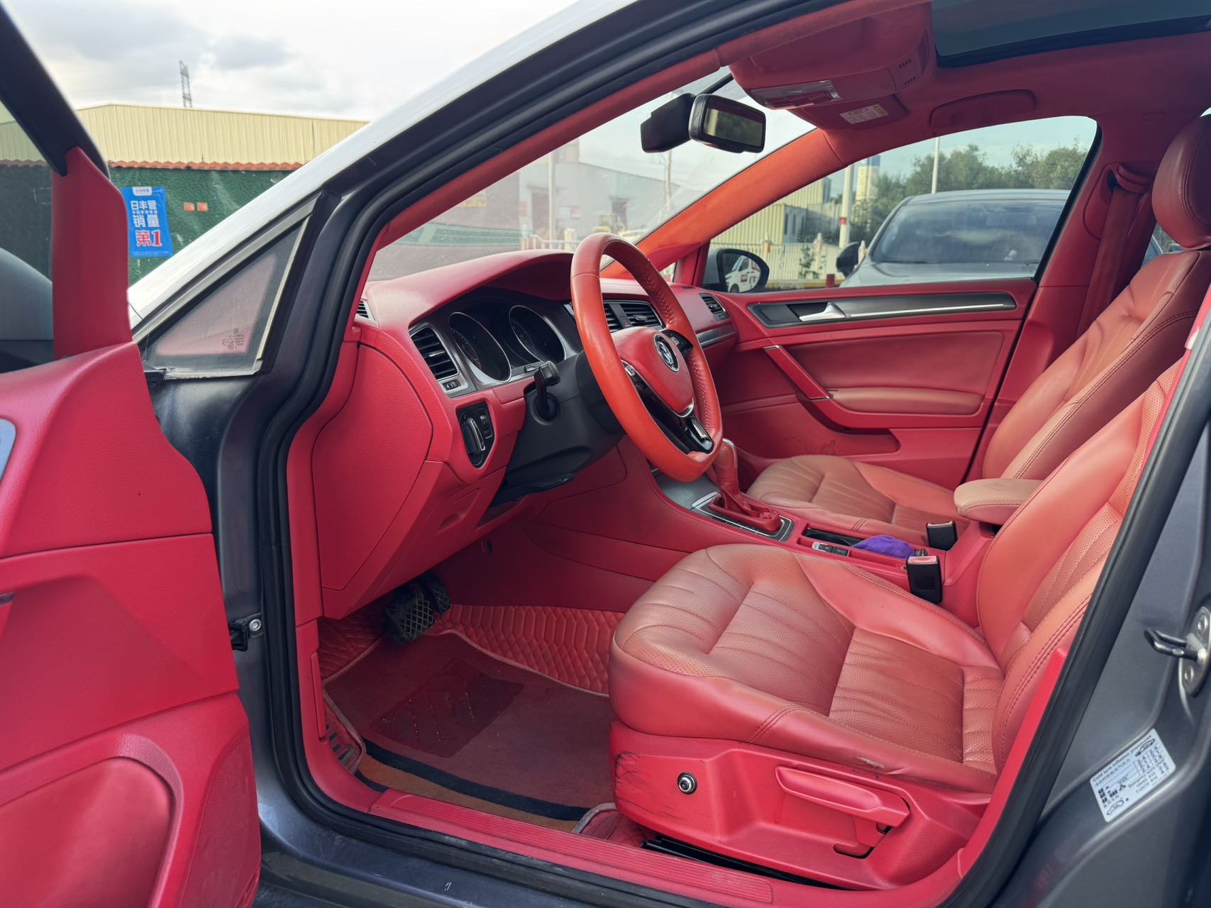 Volkswagen Golf 2015 car image #6