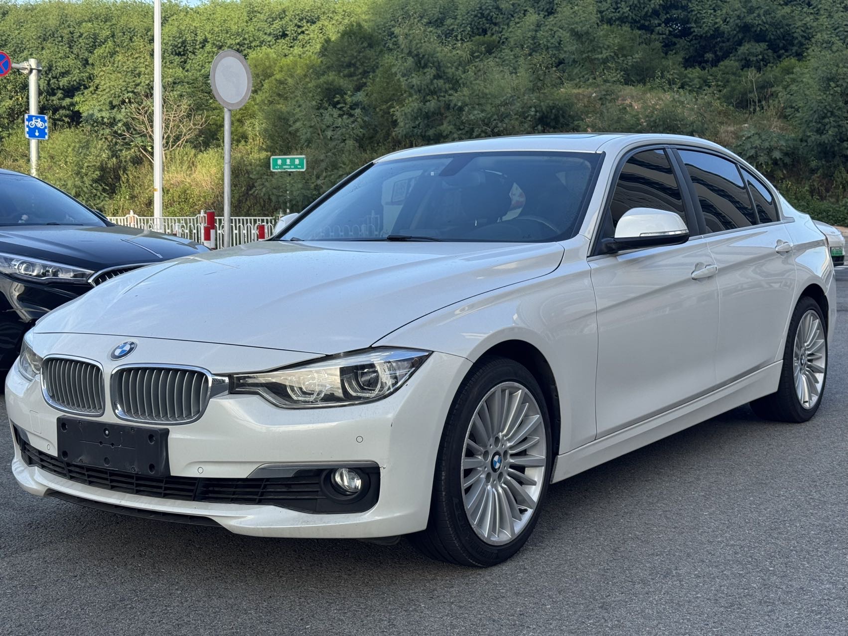 BMW 3 Series 2018 #2 BMW 3 Series 2018 car image #2