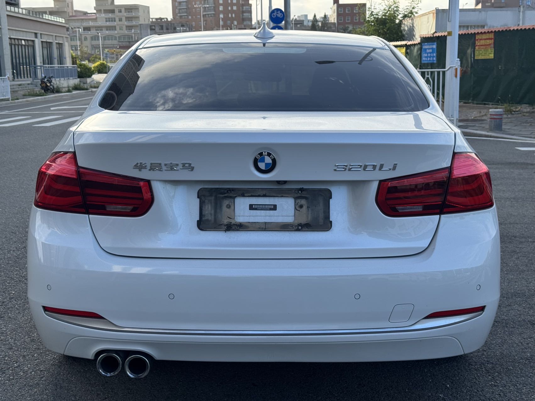 BMW 3 Series 2018 #10 BMW 3 Series 2018 car image #10