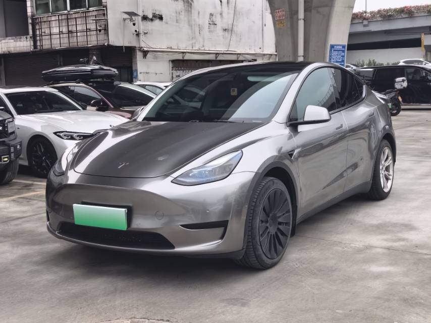 Tesla Model Y 2022 immagine di auto #2