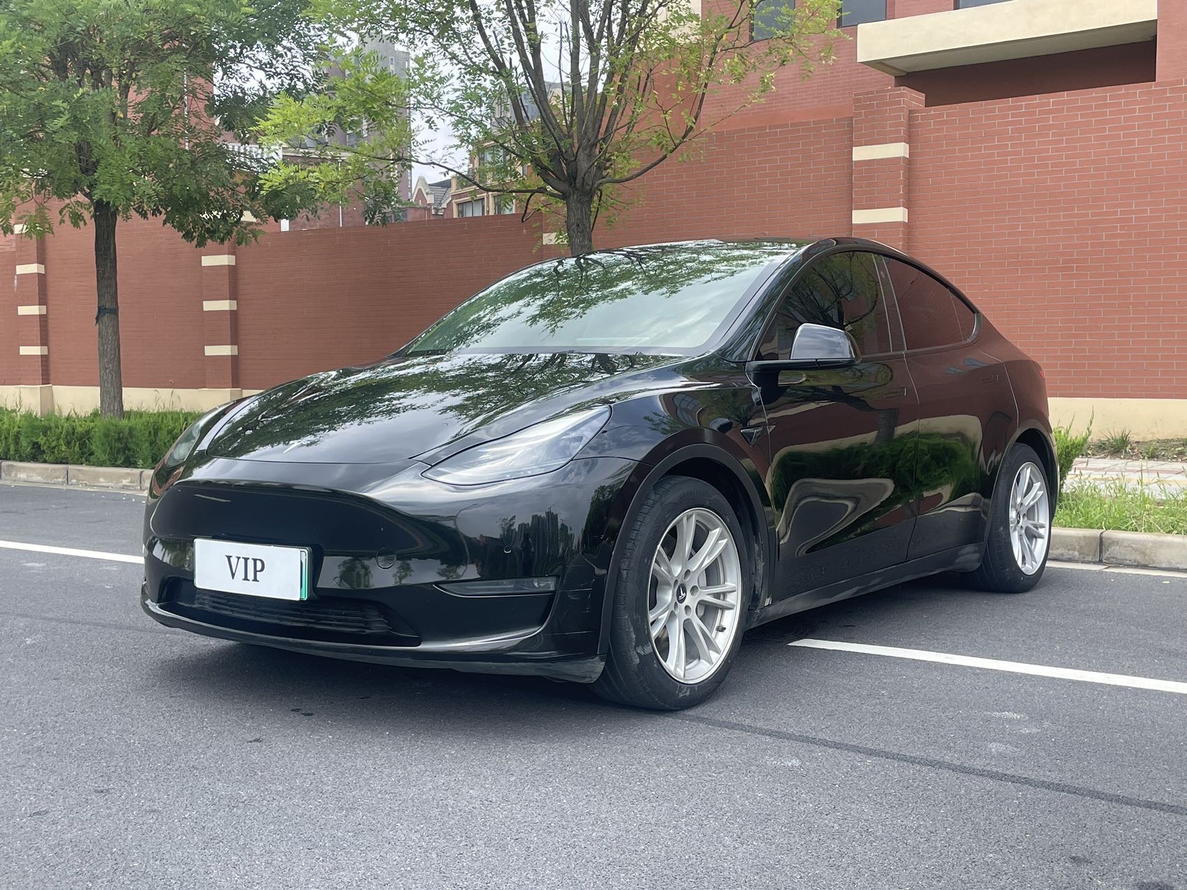 Tesla Model Y 2021 #2 Tesla Model Y 2021 car image #2