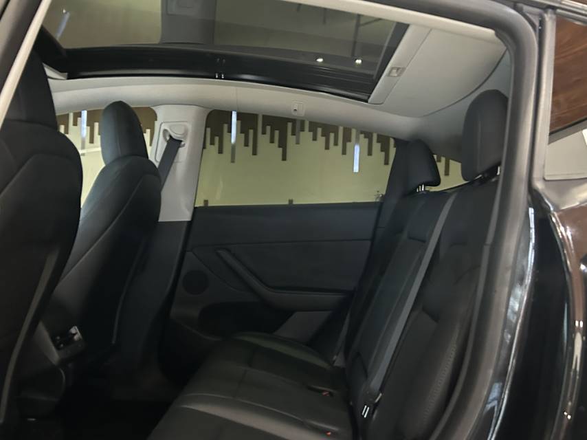 Tesla Model Y 2021 #8 Tesla Model Y 2021 car image #8