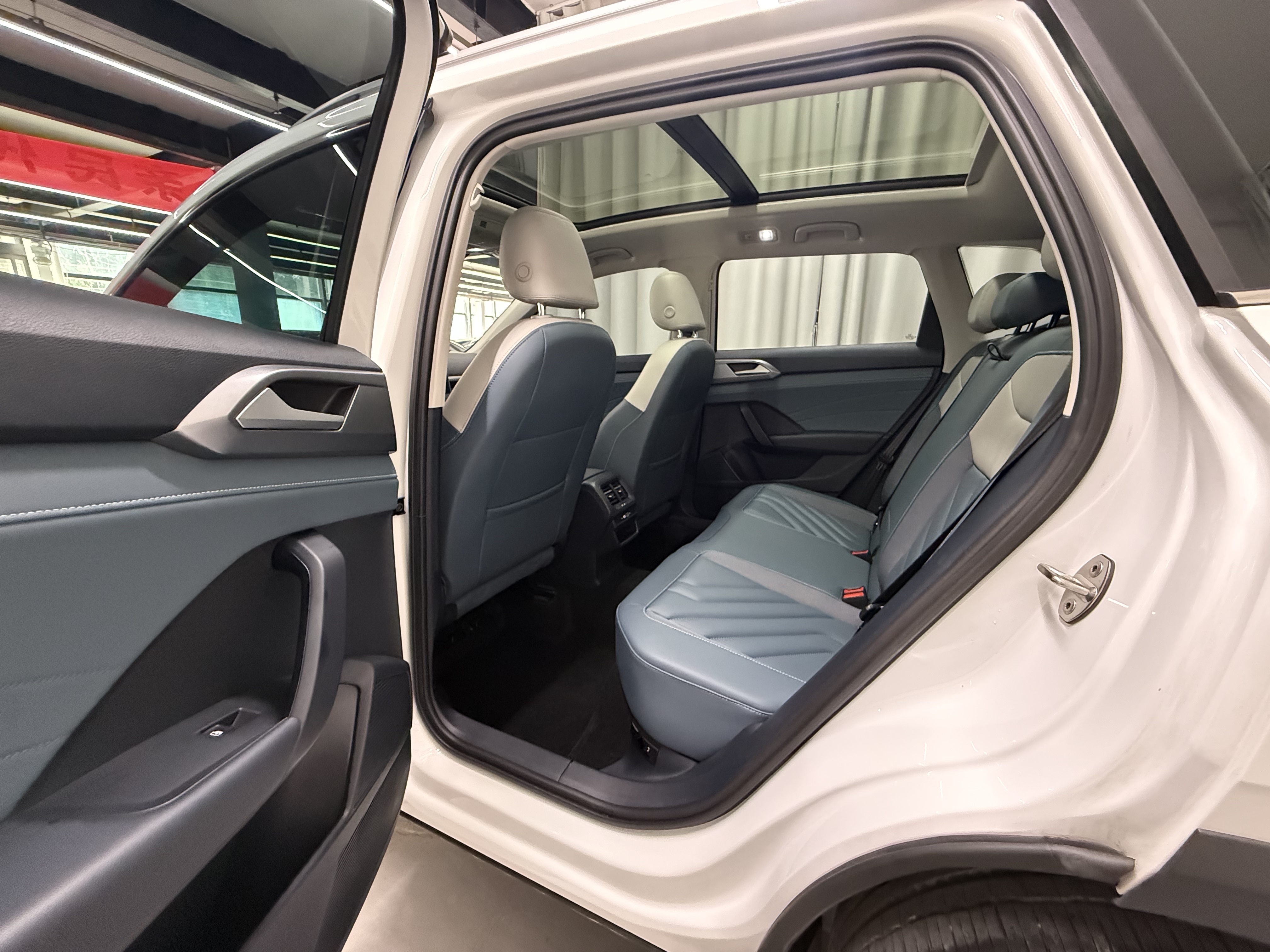 Volkswagen Tharu 2023 car image #7