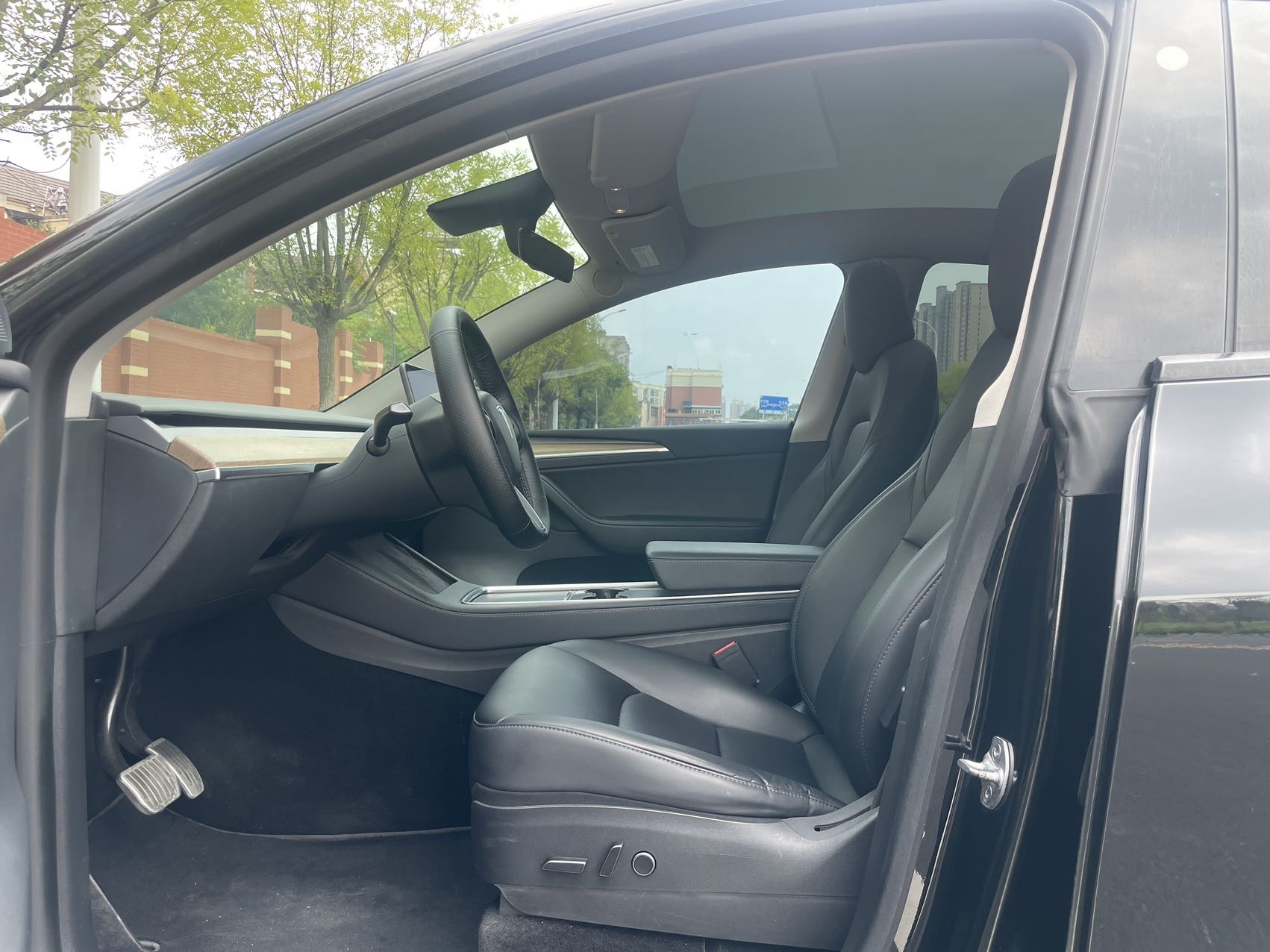 Tesla Model Y 2021 #6 Tesla Model Y 2021 car image #6