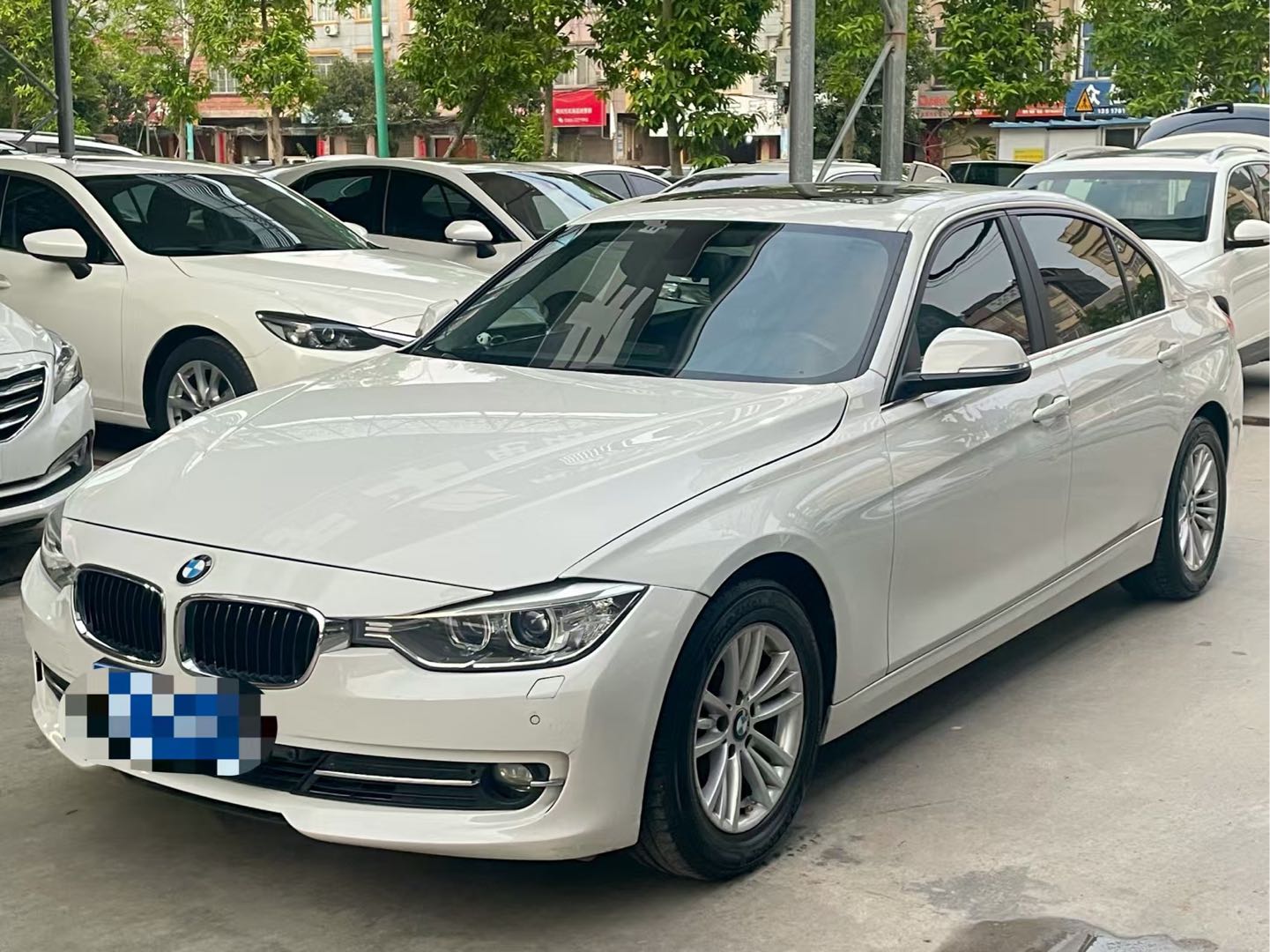 BMW 3 Series 2013 car image #2