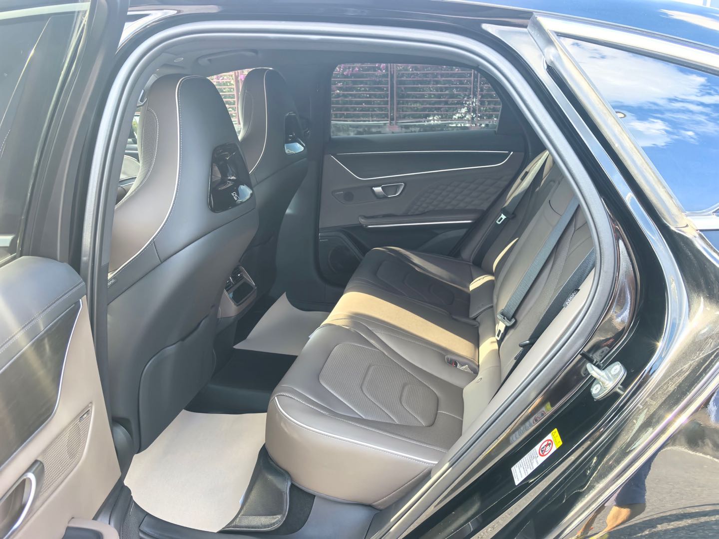 BYD Han 2025 car image #7