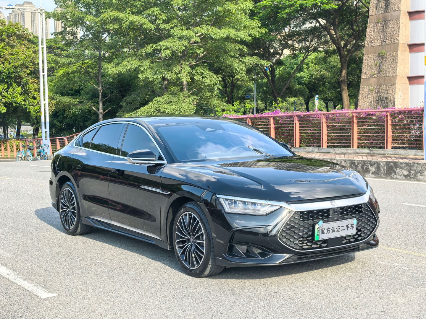 BYD Han 2025 car image #5