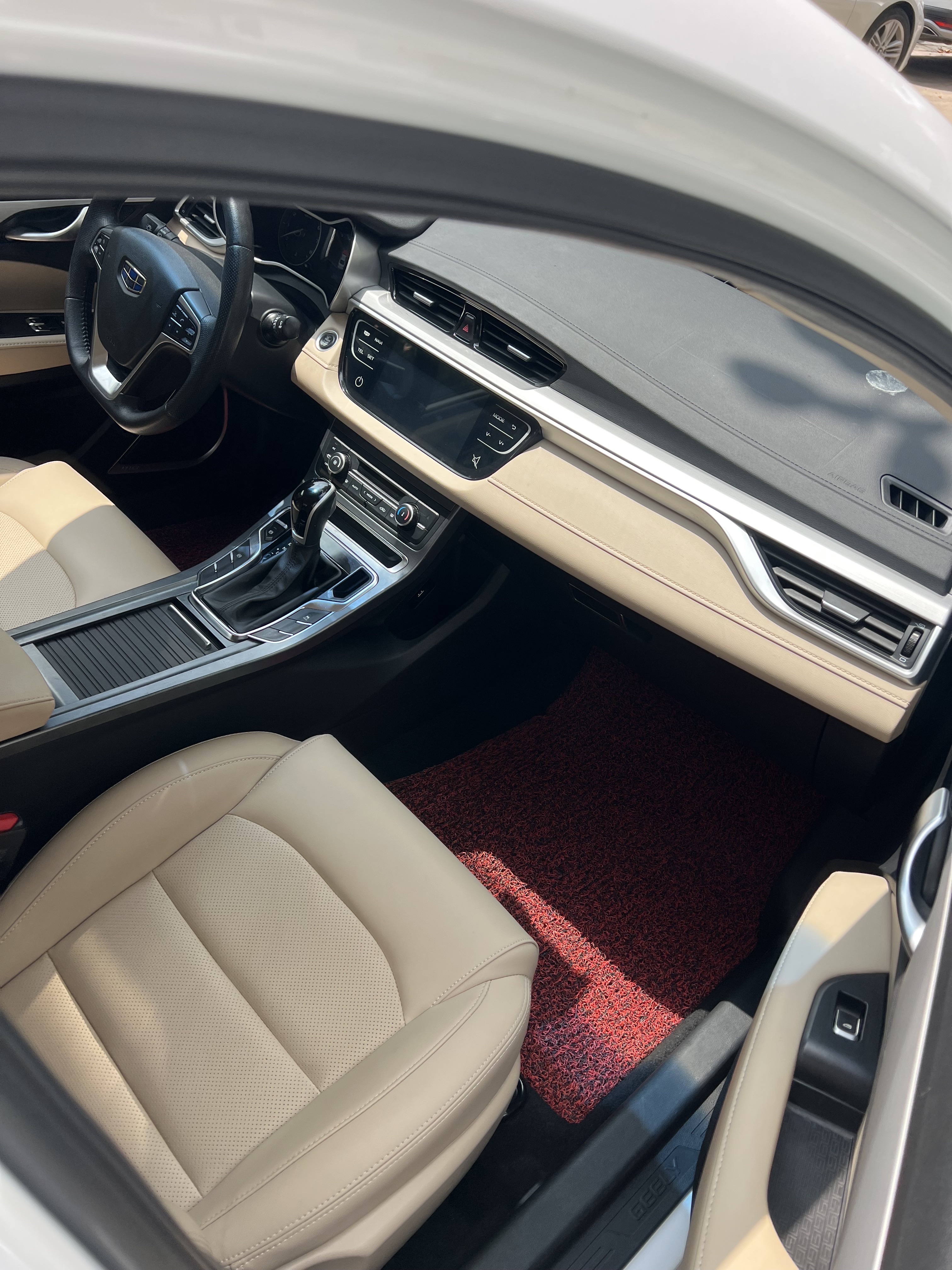 GEELY Emgrand 2019 #6 GEELY Emgrand 2019 car image #6