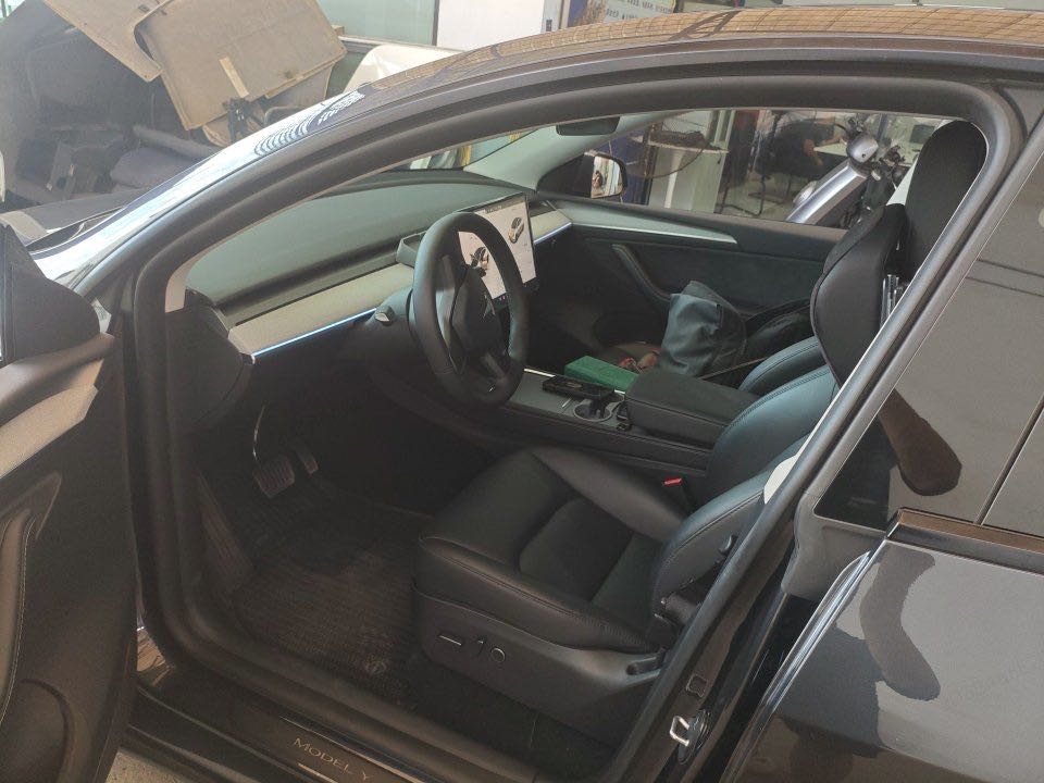 Tesla Model Y 2024 car image #5