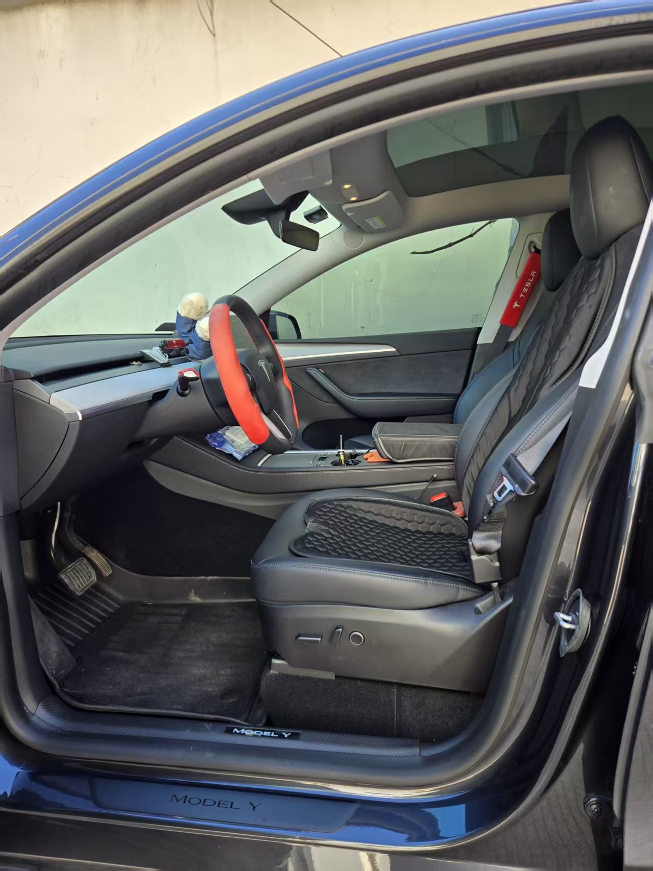 Tesla Model Y 2024 #5 Tesla Model Y 2024 immagine di auto #5