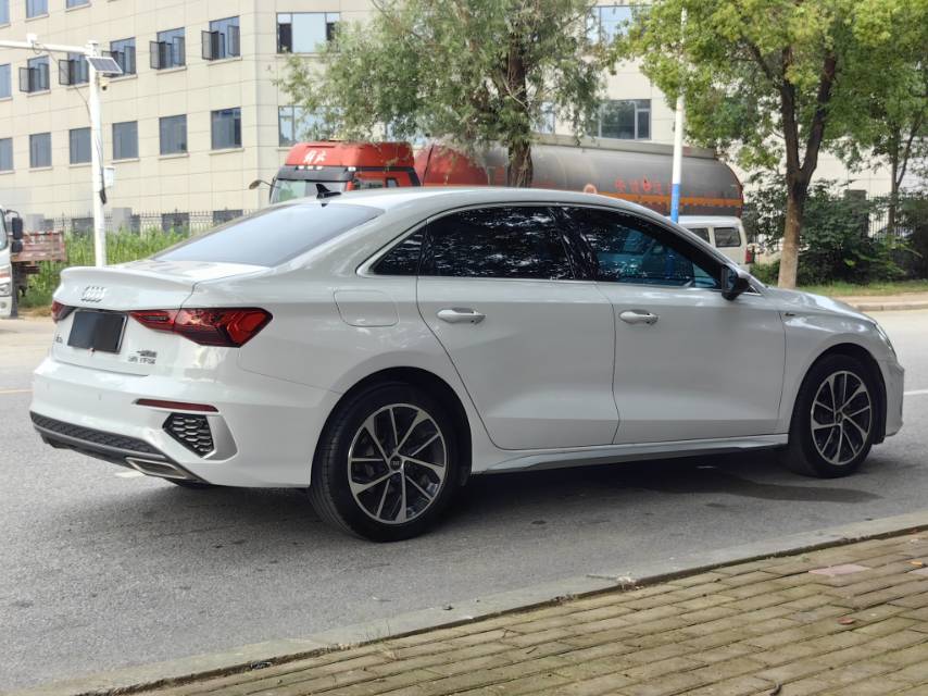 Audi A3 2022 car image #11