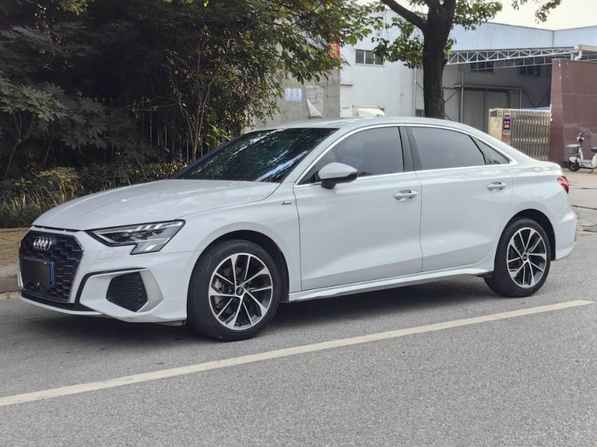 Audi A3 2022 car image #2