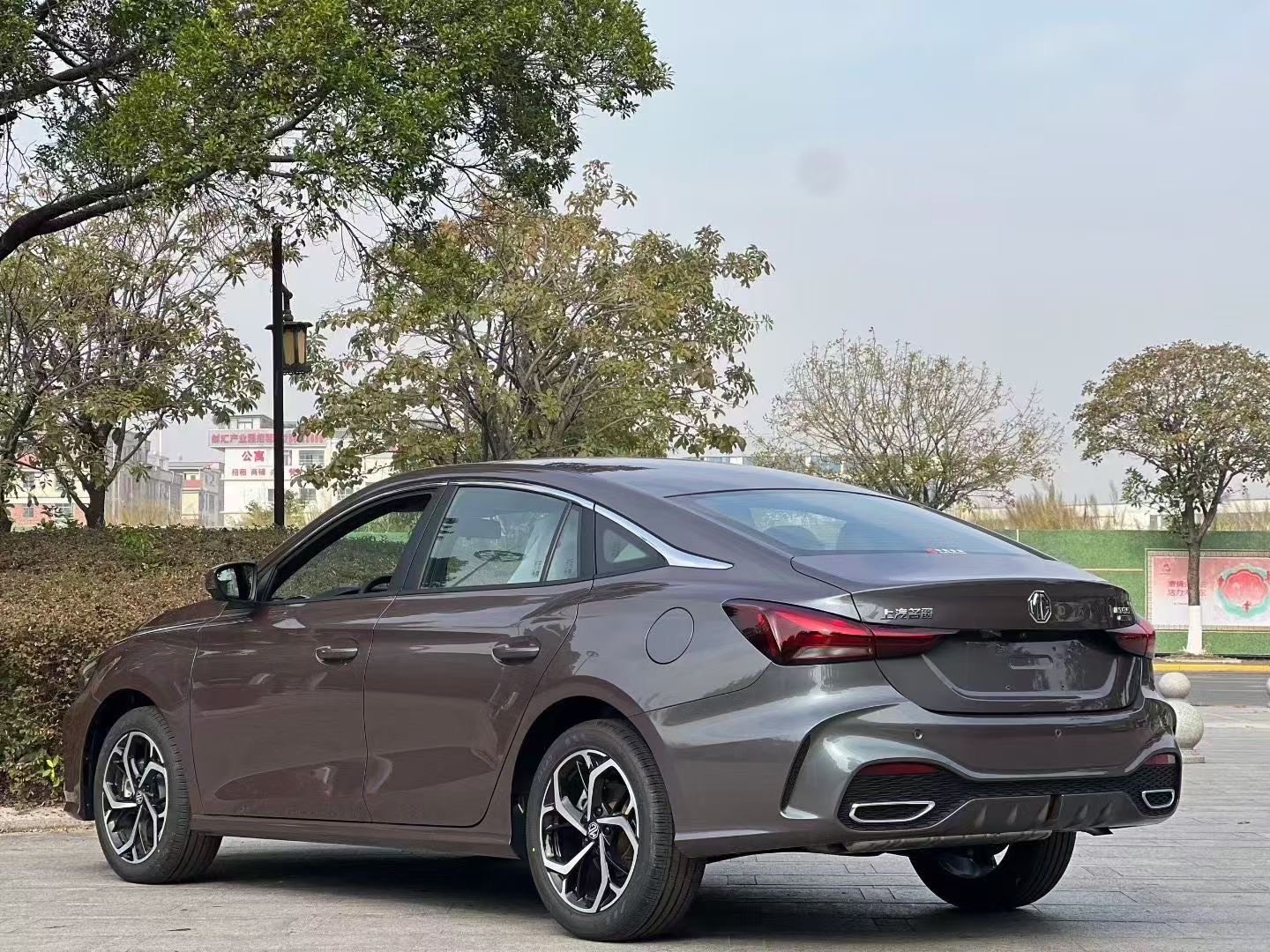 MG 5 2025 car image #5