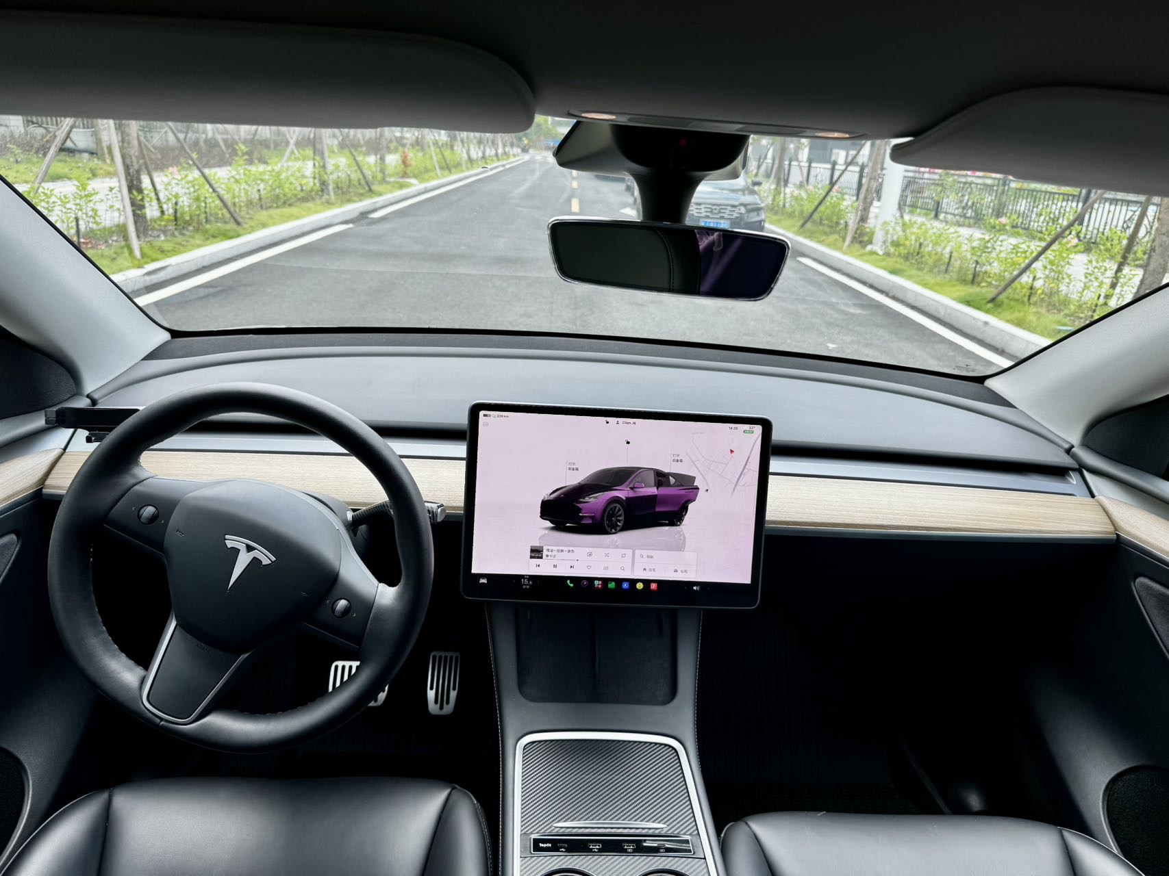 Tesla Model Y 2022 #8 Tesla Model Y 2022 car image #8