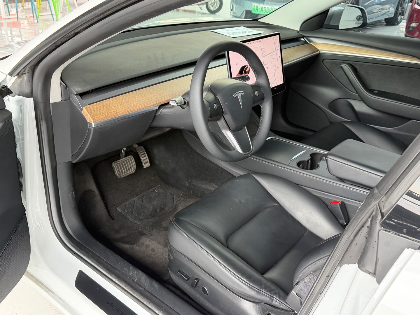 Tesla Model 3 2021 car image #7