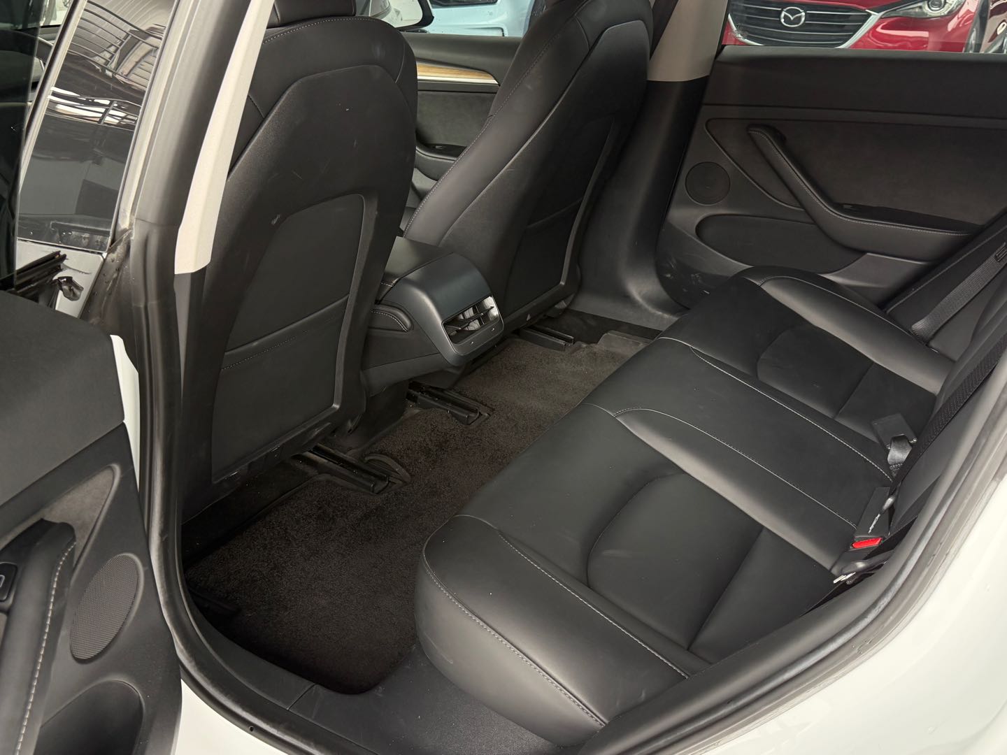 Tesla Model 3 2021 car image #8