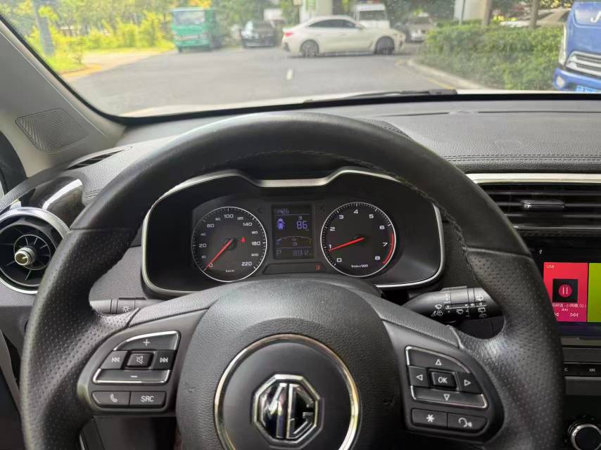 MG ZS 2018 #6 MG ZS 2018 car image #6