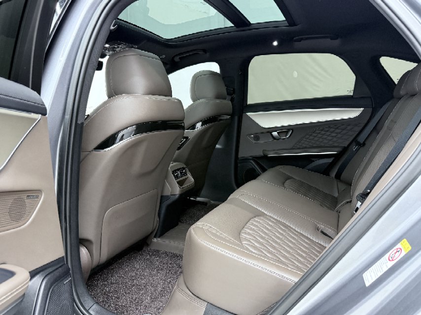 BYD Han 2024 #8 BYD Han 2024 car image #8