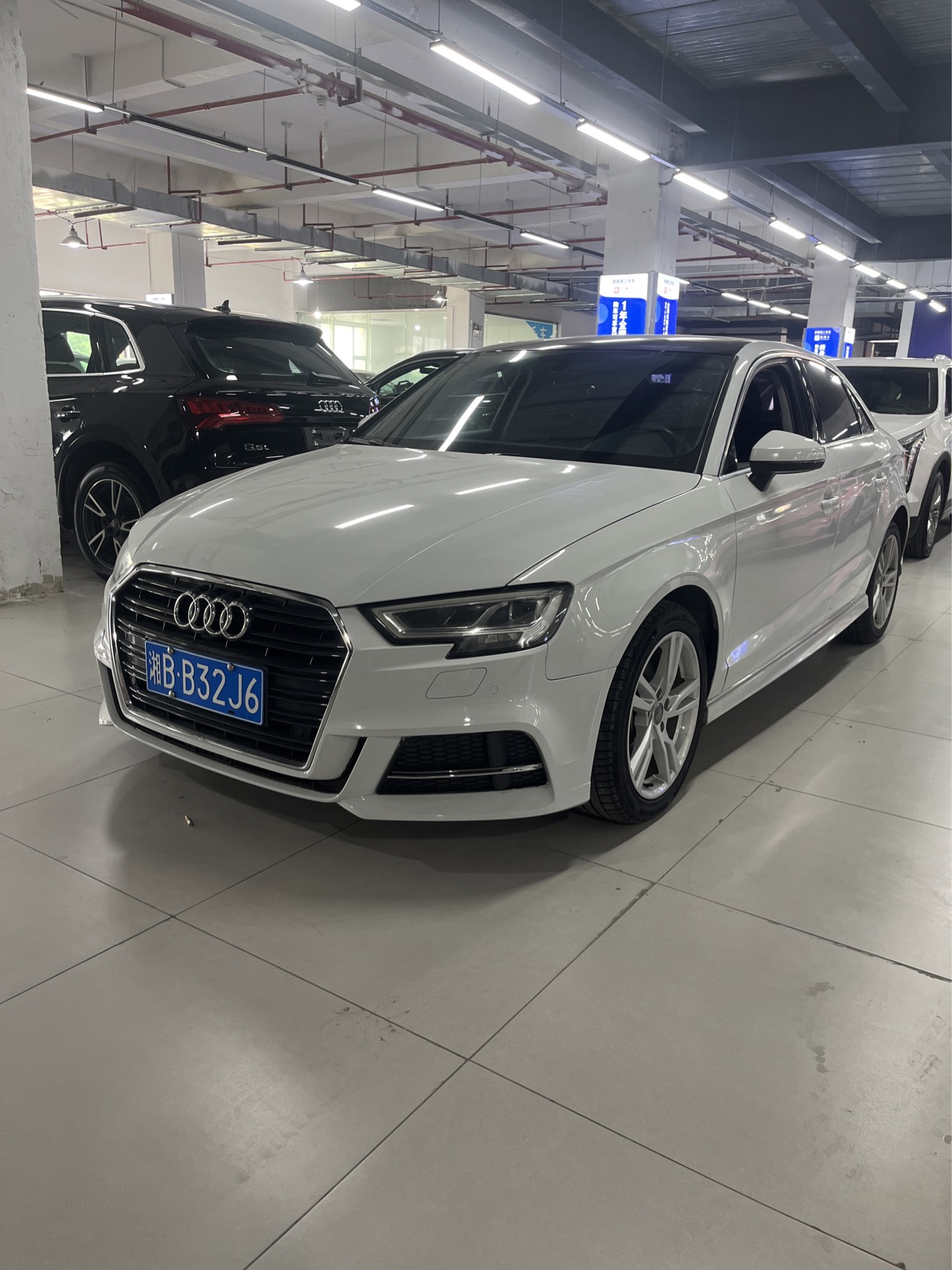 Audi A3 2019 car image #2