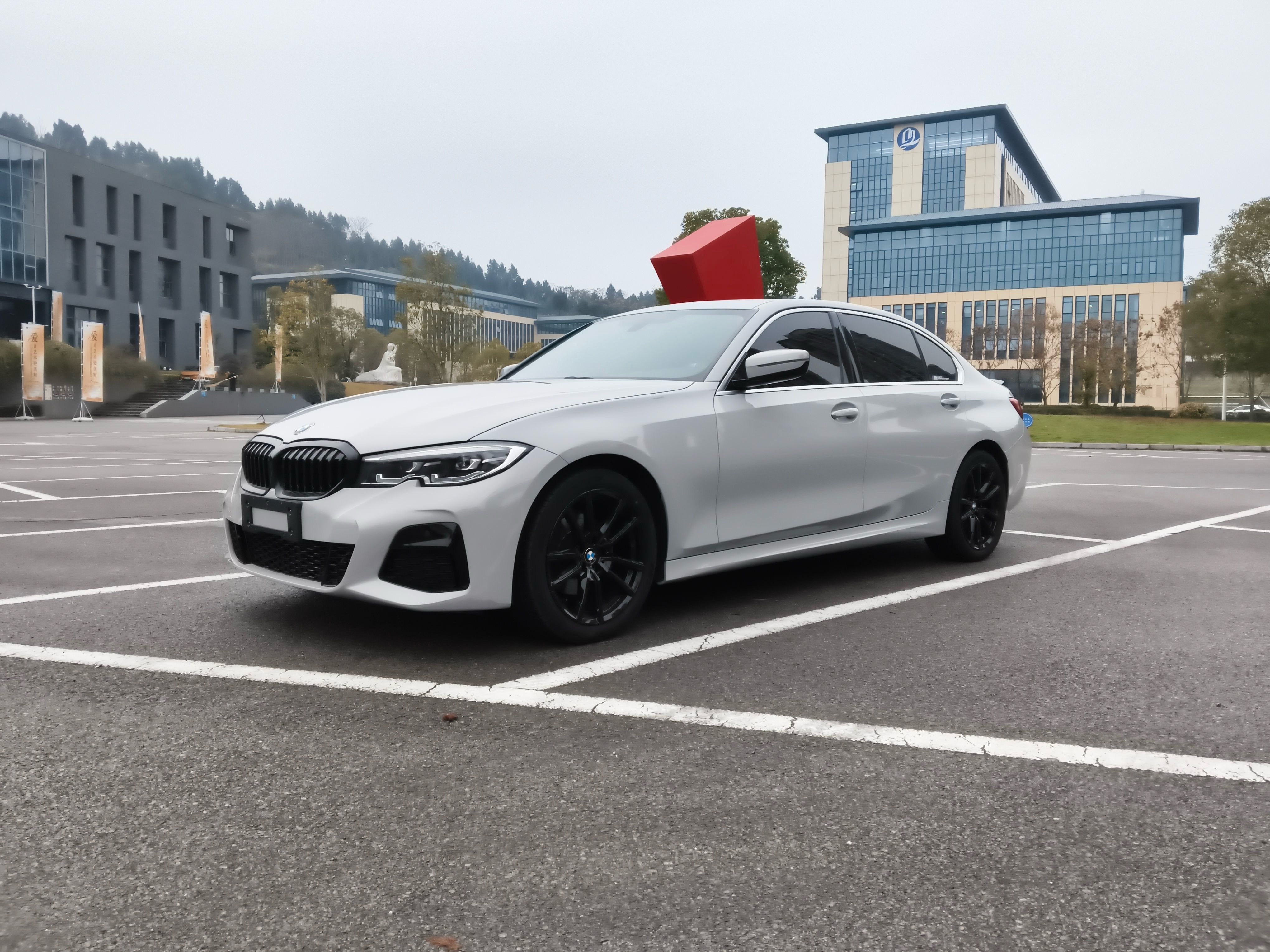 BMW 3 Series 2020 car image #2
