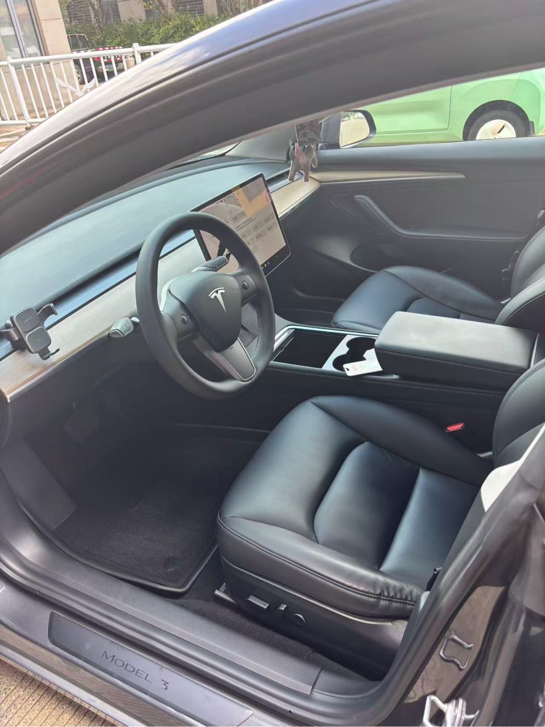 Tesla Model 3 2021 car image #8