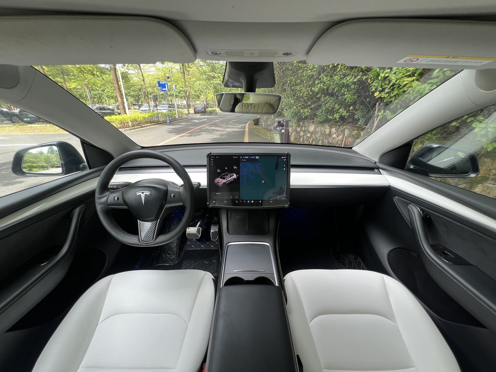 Tesla Model Y 2021 car image #8