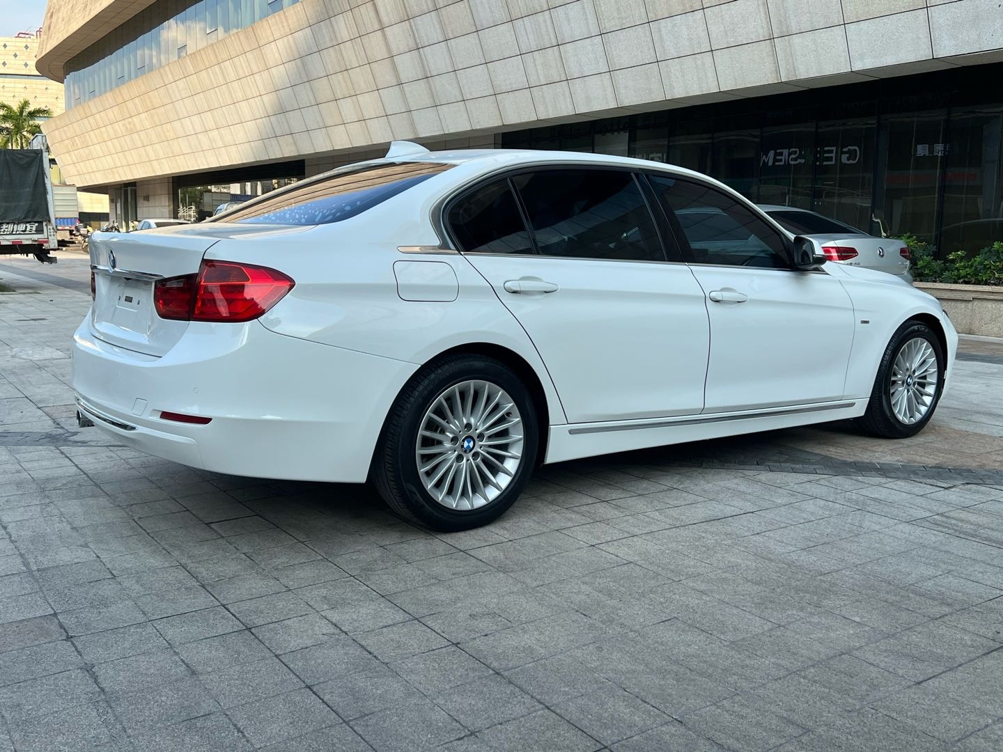 BMW 3 Series 2015 #9 BMW 3 Series 2015 car image #9