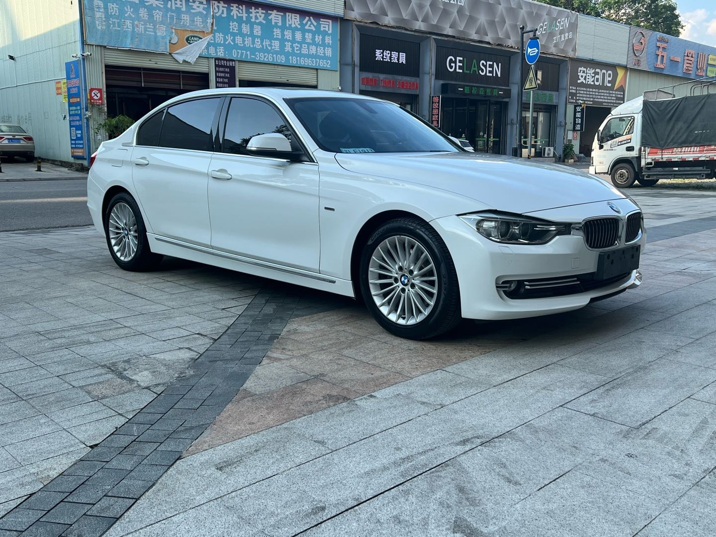BMW 3 Series 2015 #4 BMW 3 Series 2015 car image #4