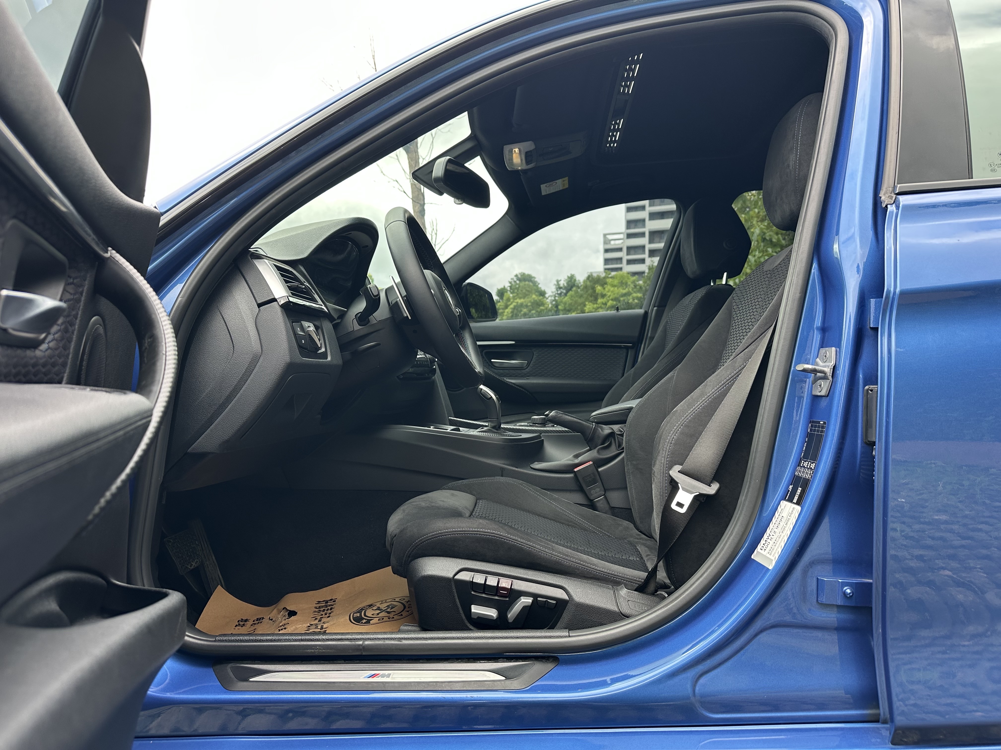 BMW 3 Series 2017 #8 BMW 3 Series 2017 car image #8
