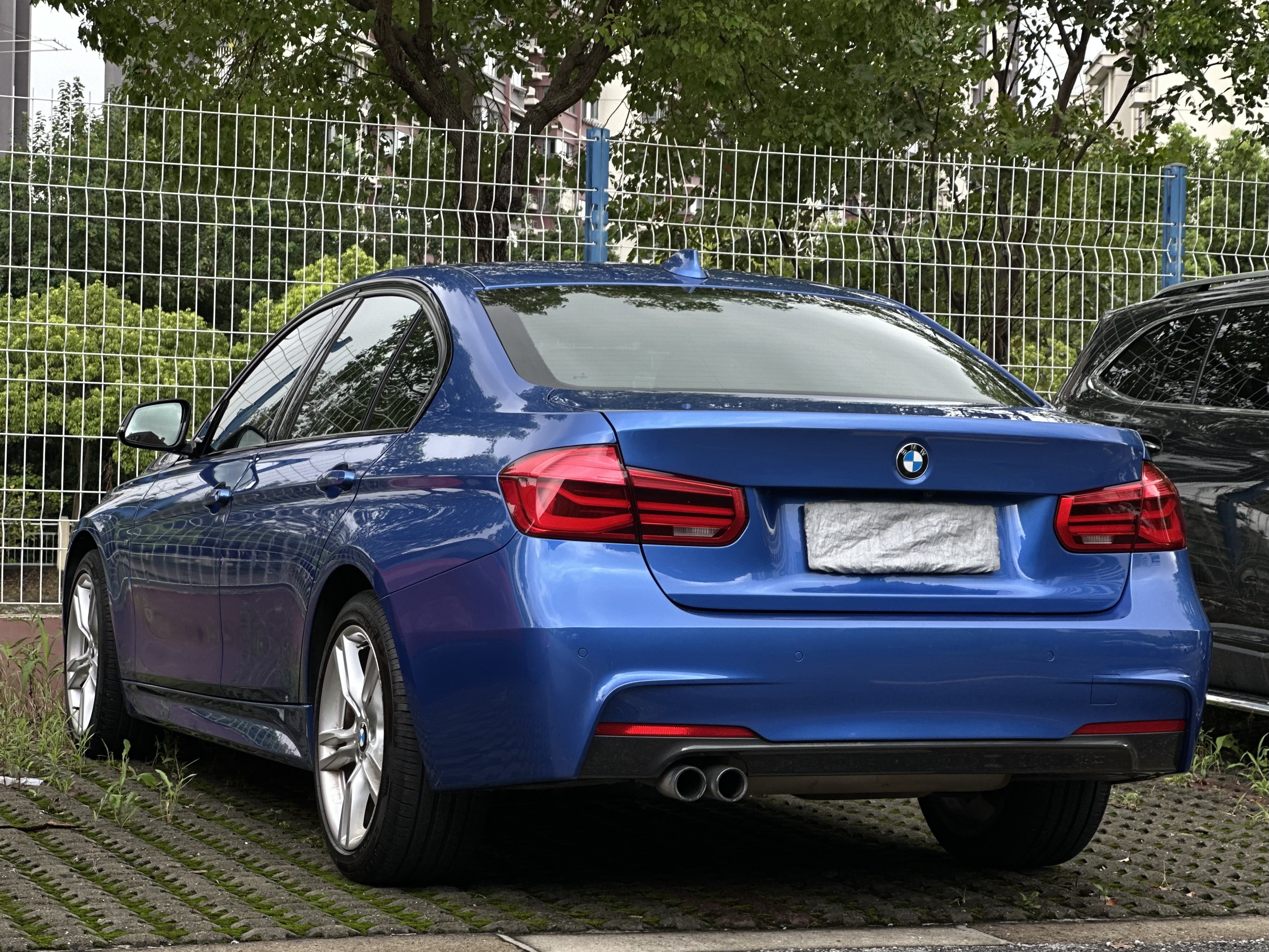 BMW 3 Series 2017 #9 BMW 3 Series 2017 car image #9