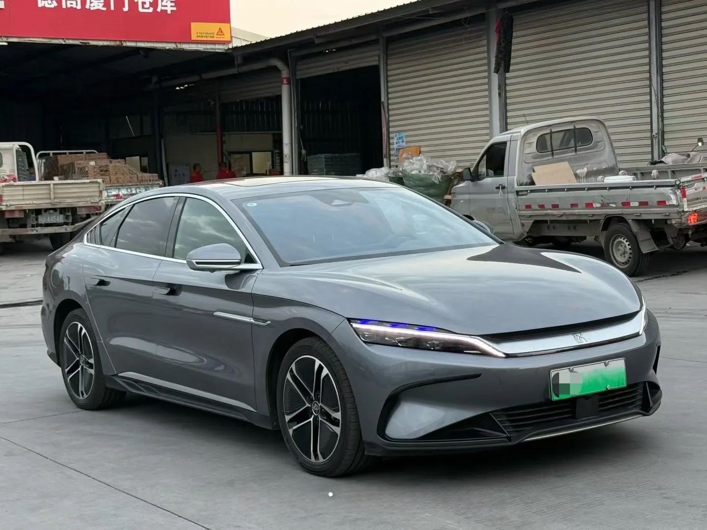 BYD Han 2023 immagine di auto #5