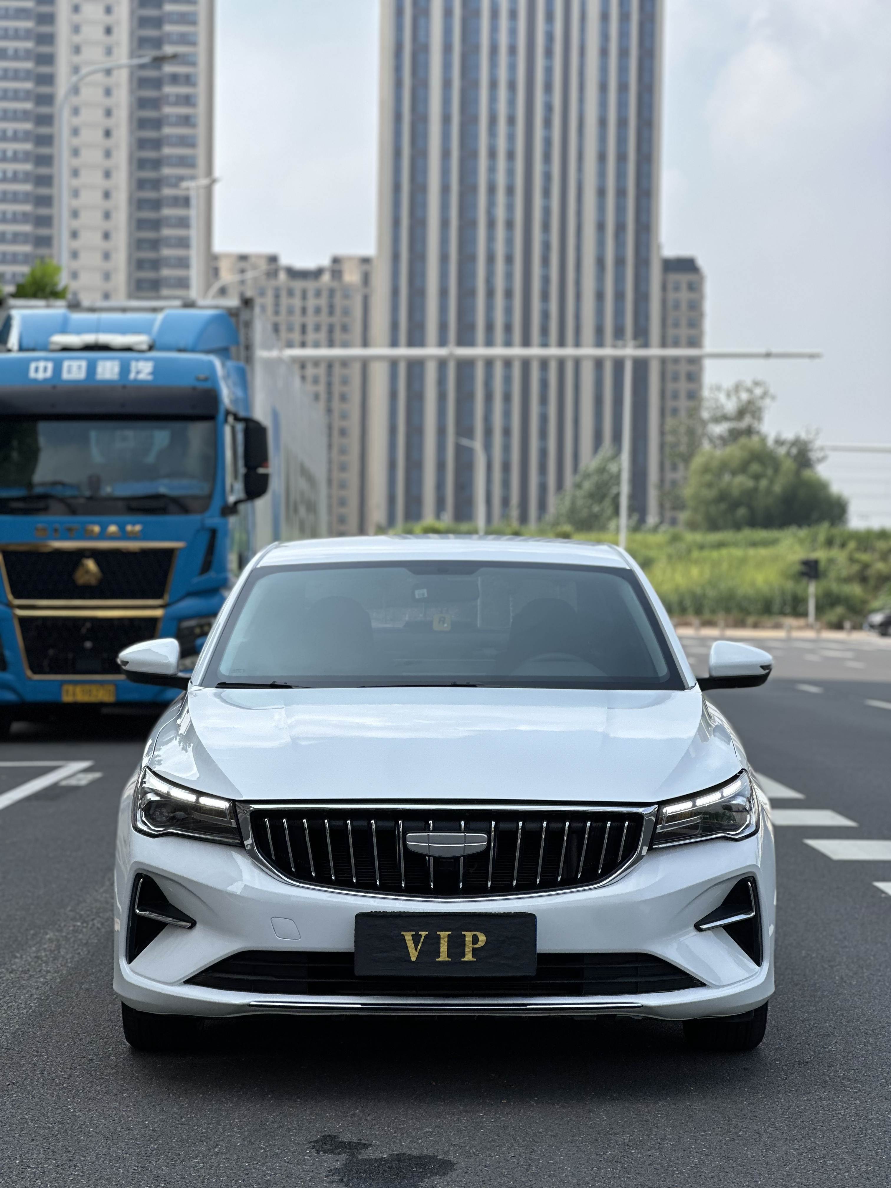 GEELY Emgrand 2025 car image #5