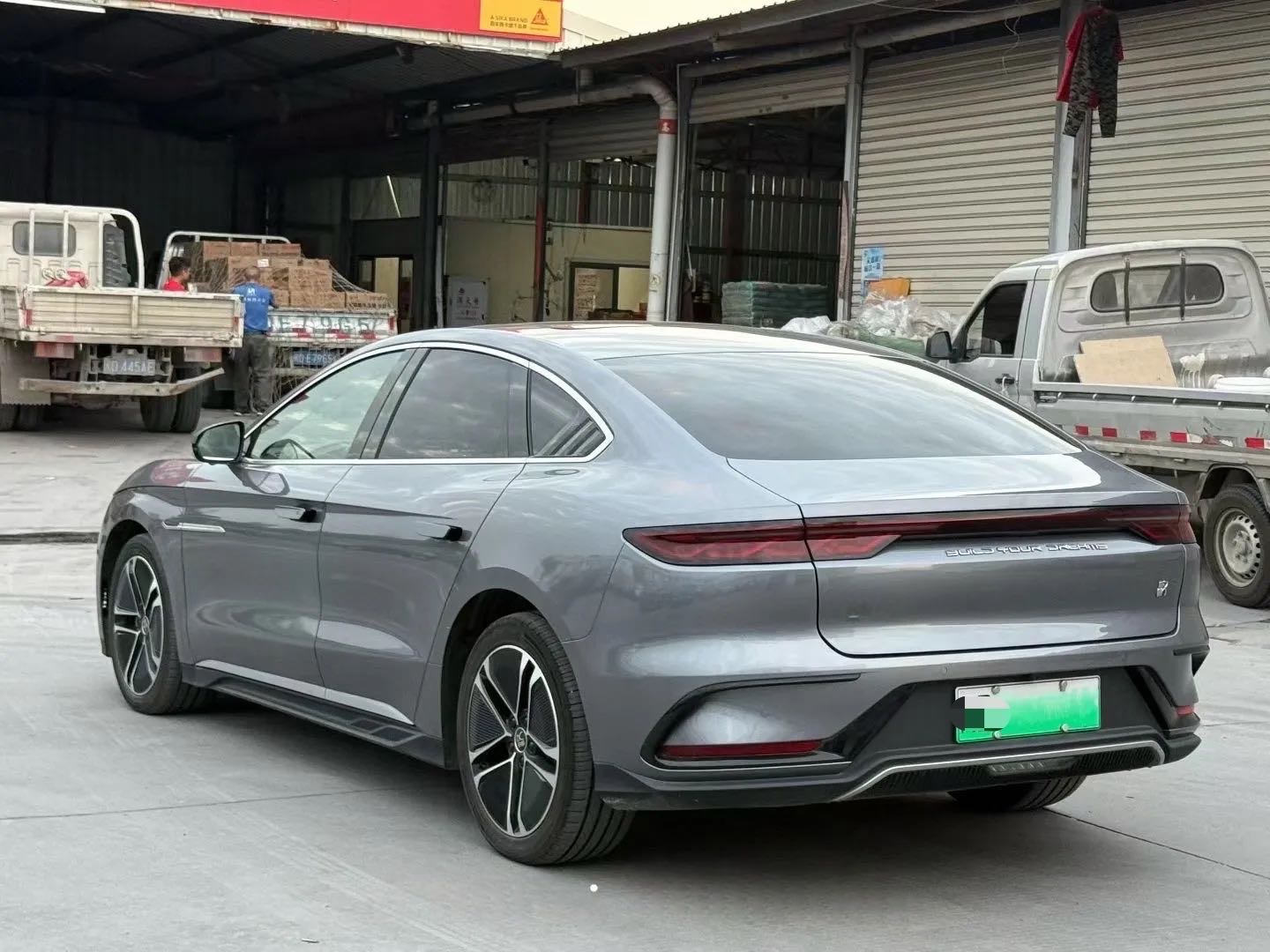 BYD Han 2023 immagine di auto #9